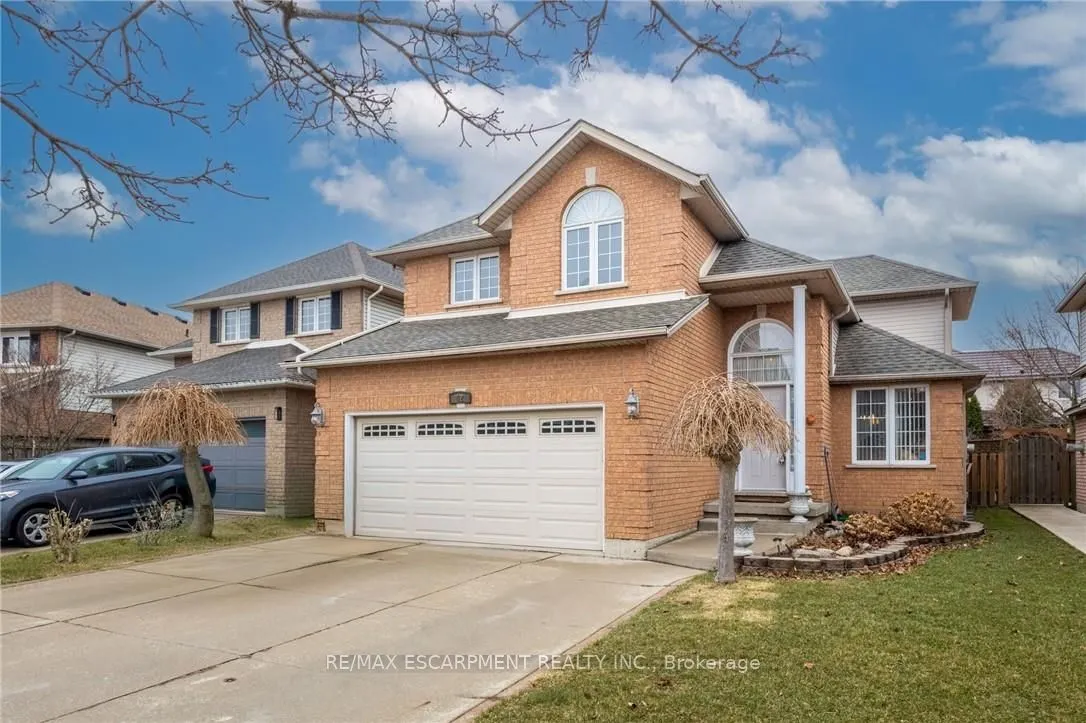 42 Hillgarden Drive