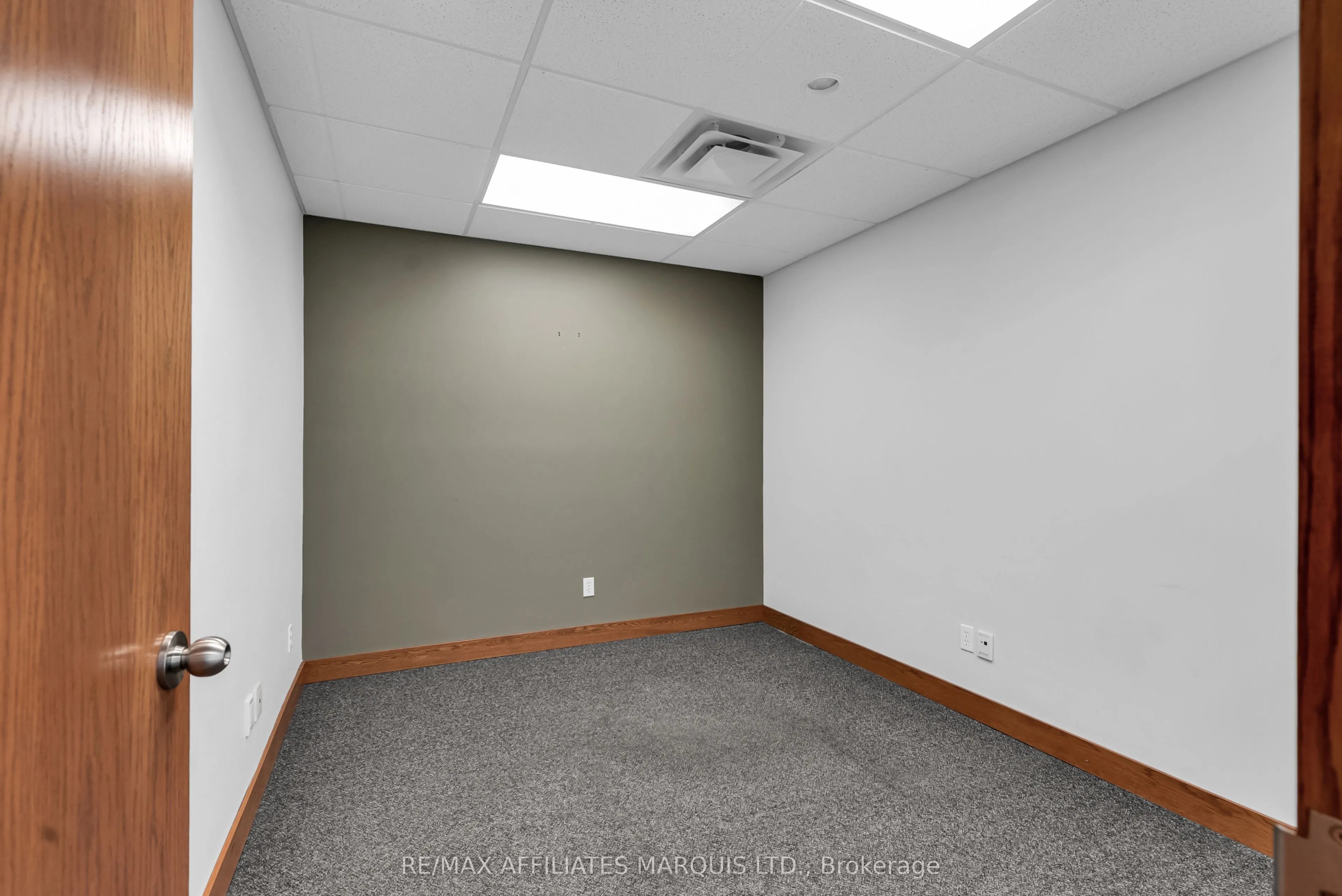 89 TOLLGATE Road