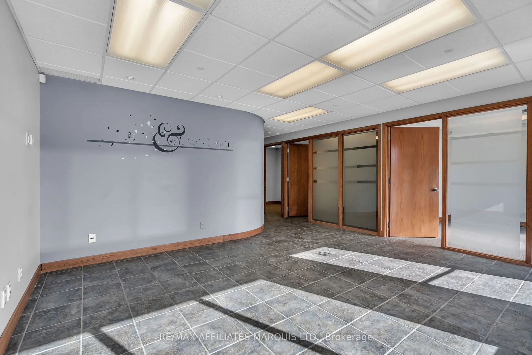 89 TOLLGATE Road