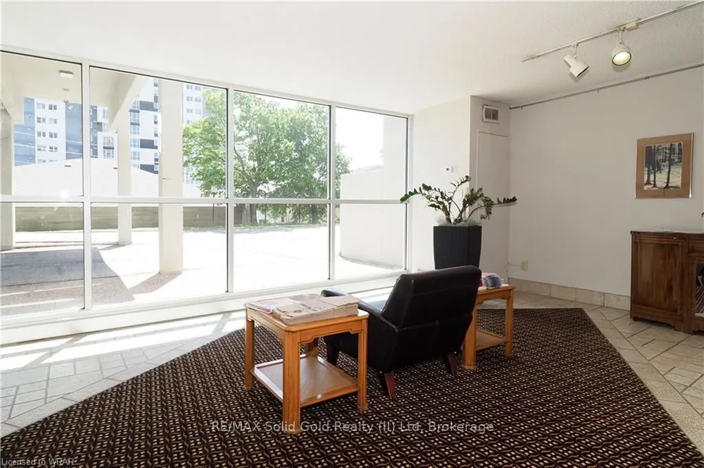 375 King Street N, #1105
