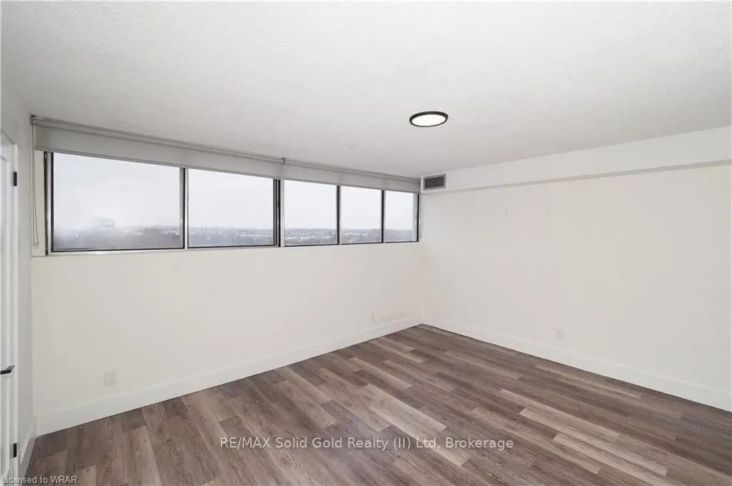 375 King Street N, #1105