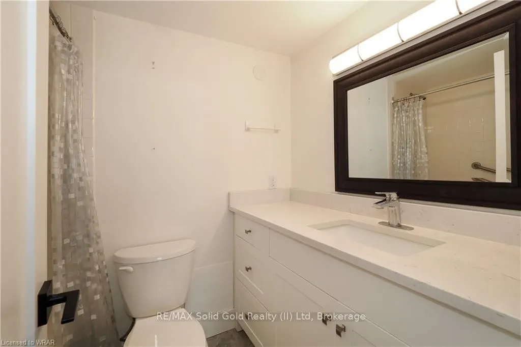 375 King Street N, #1105