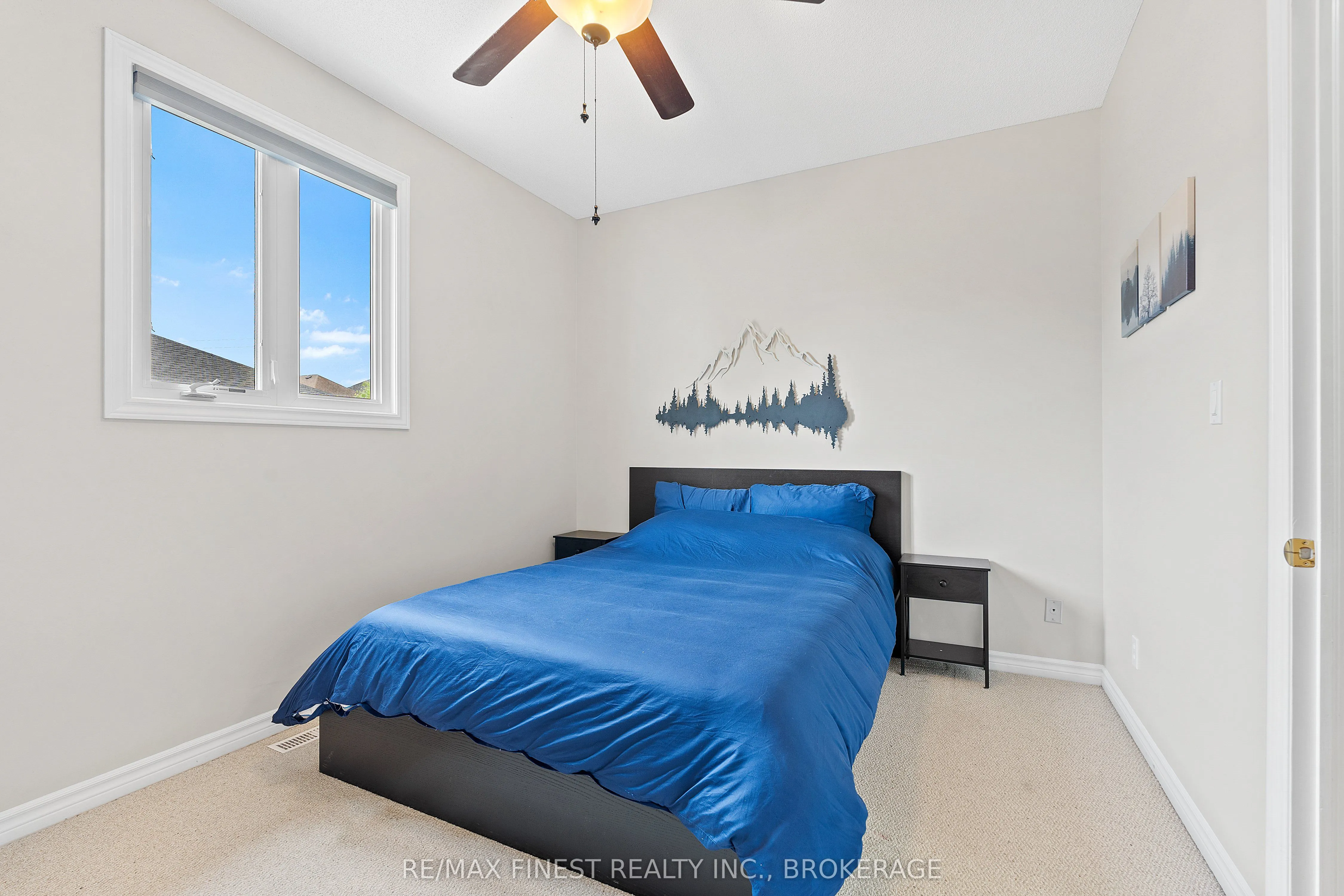 995 Swanfield Street