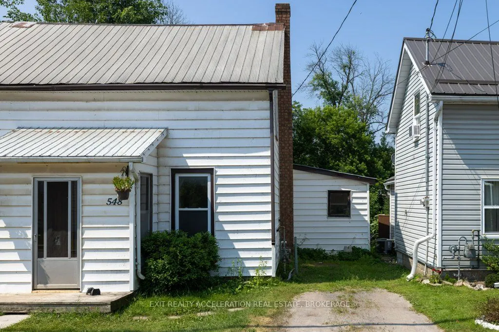 548 Moira Street