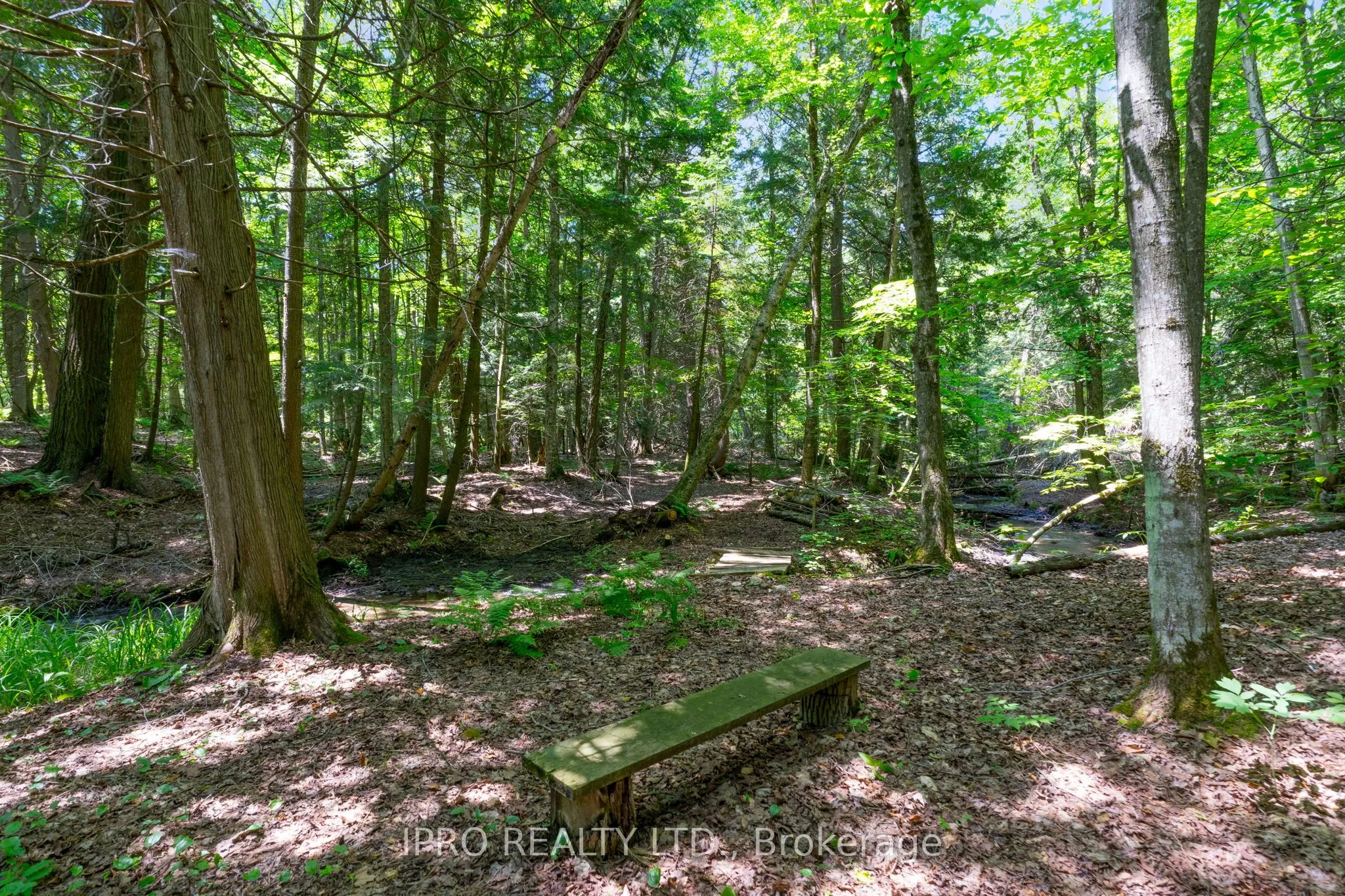 487202 30 Side Road