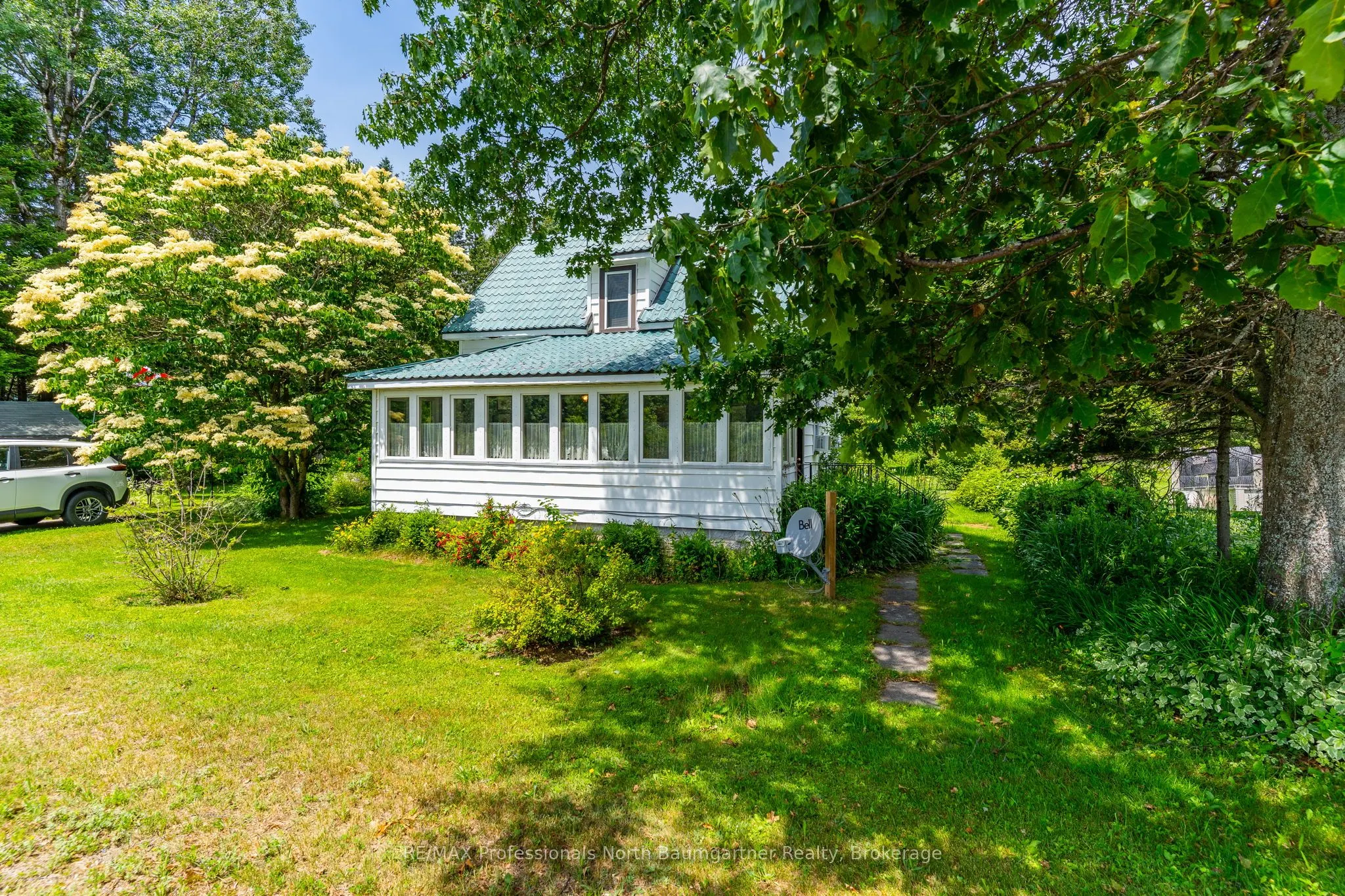 4745 Gelert Road
