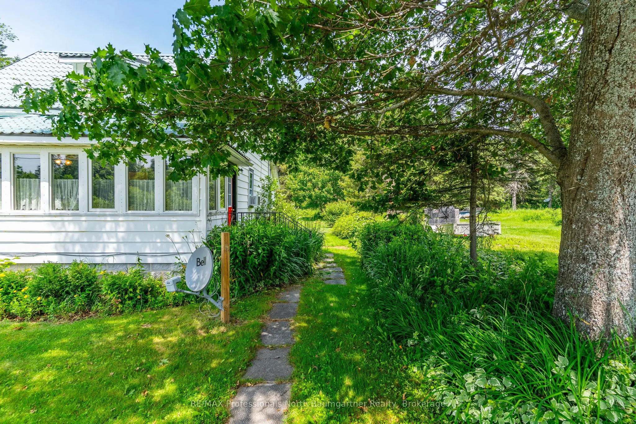 4745 Gelert Road