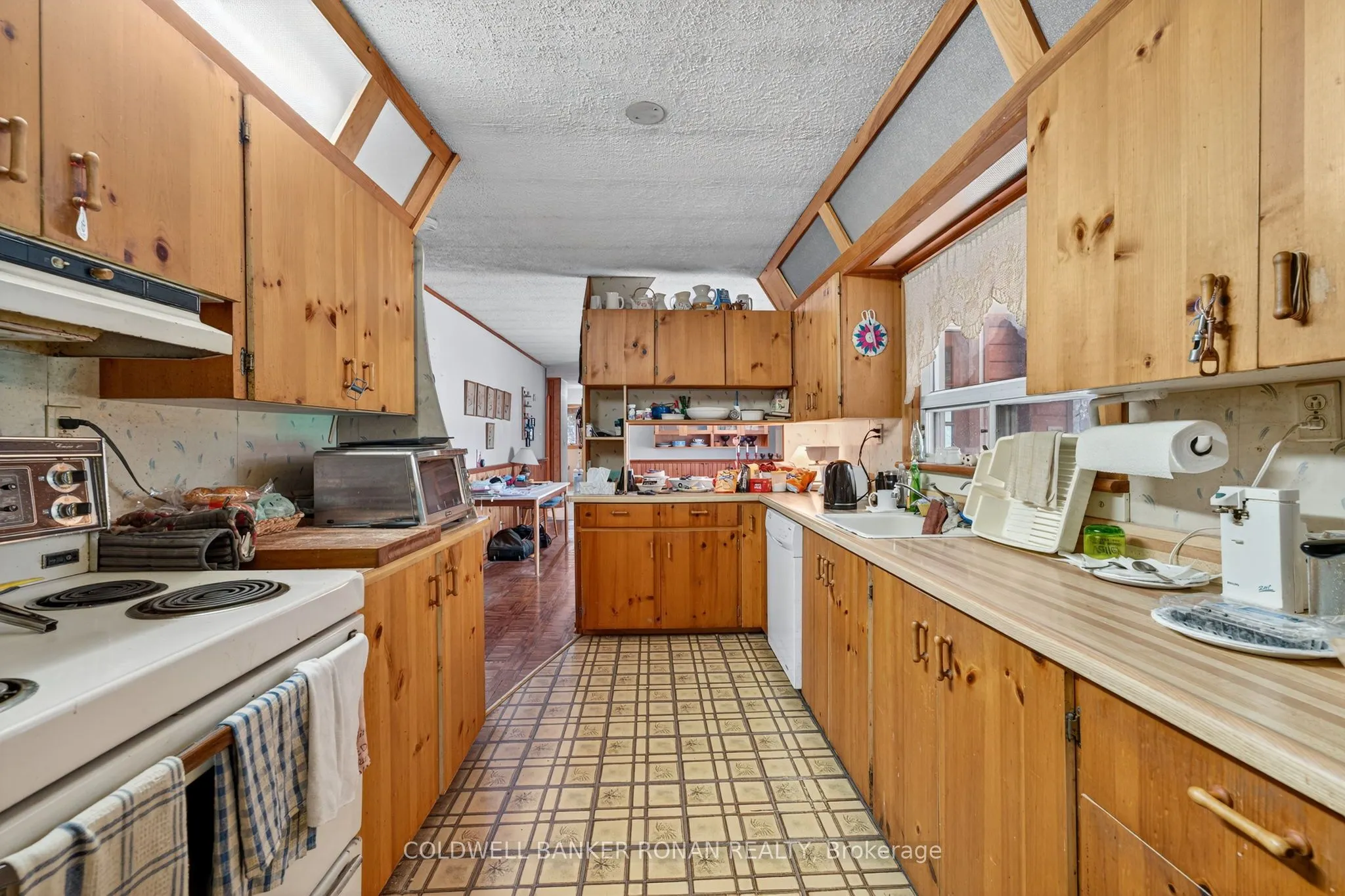 388055 Mono Center Road