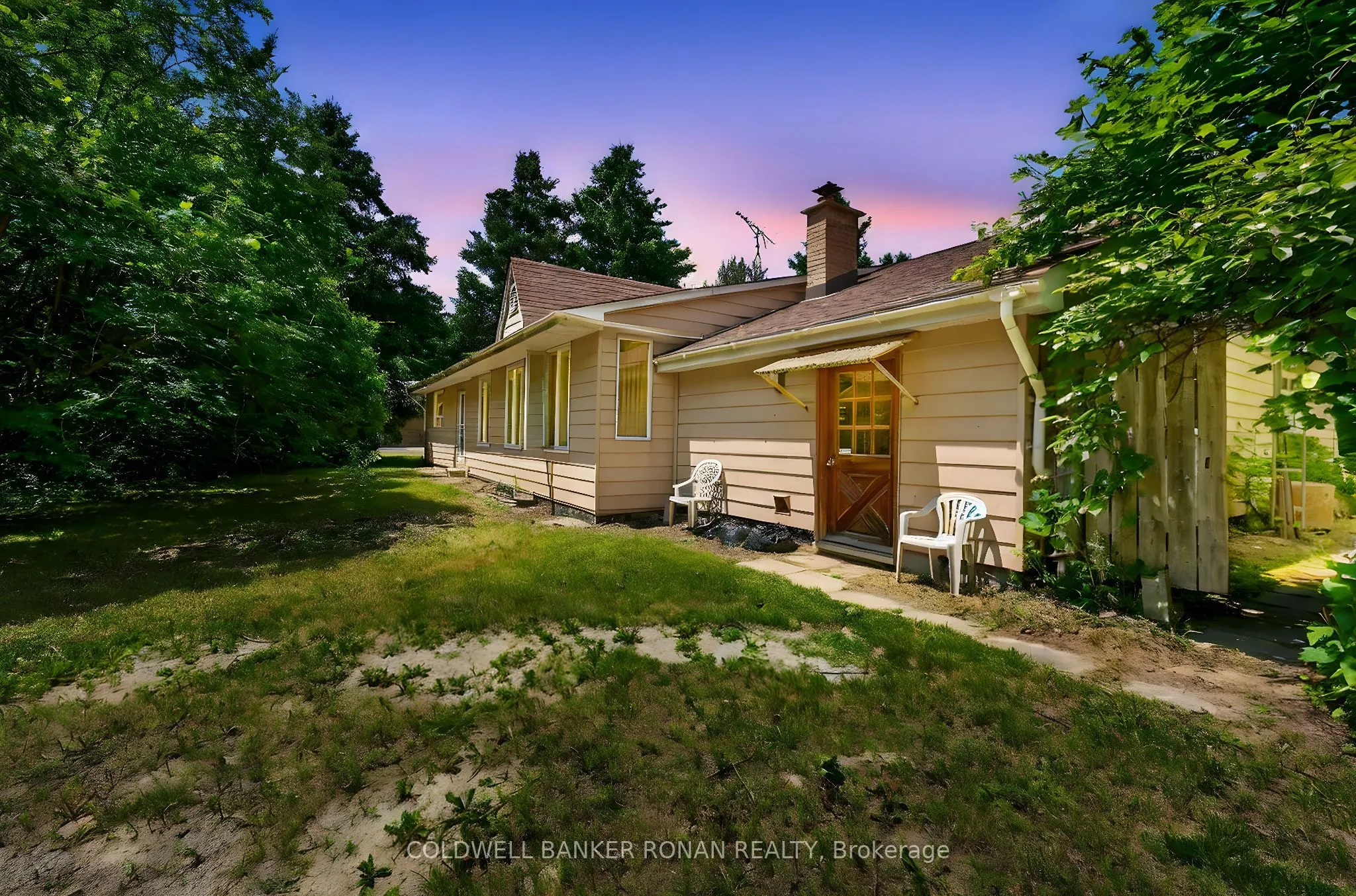 388055 Mono Center Road