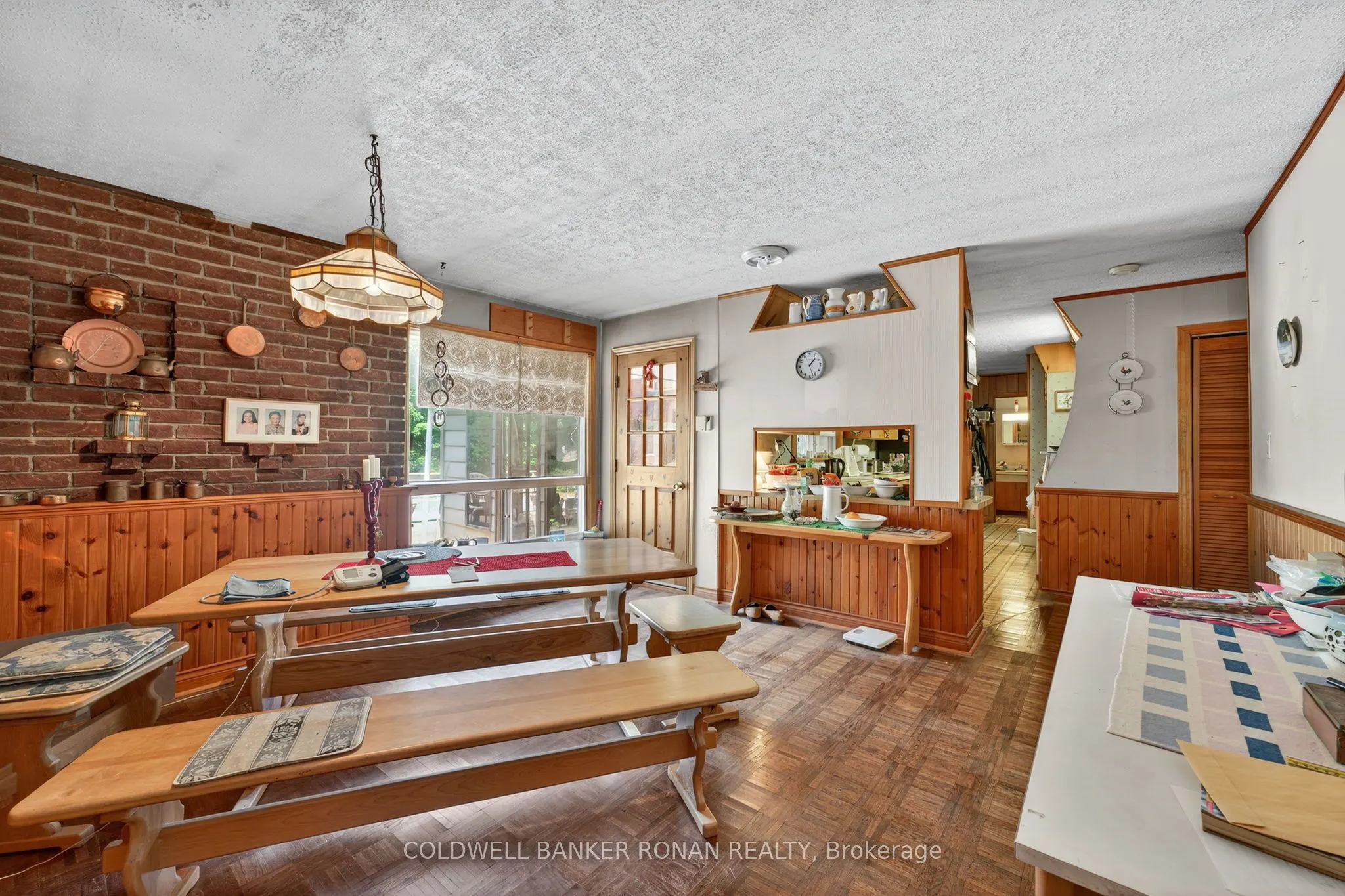 388055 Mono Center Road