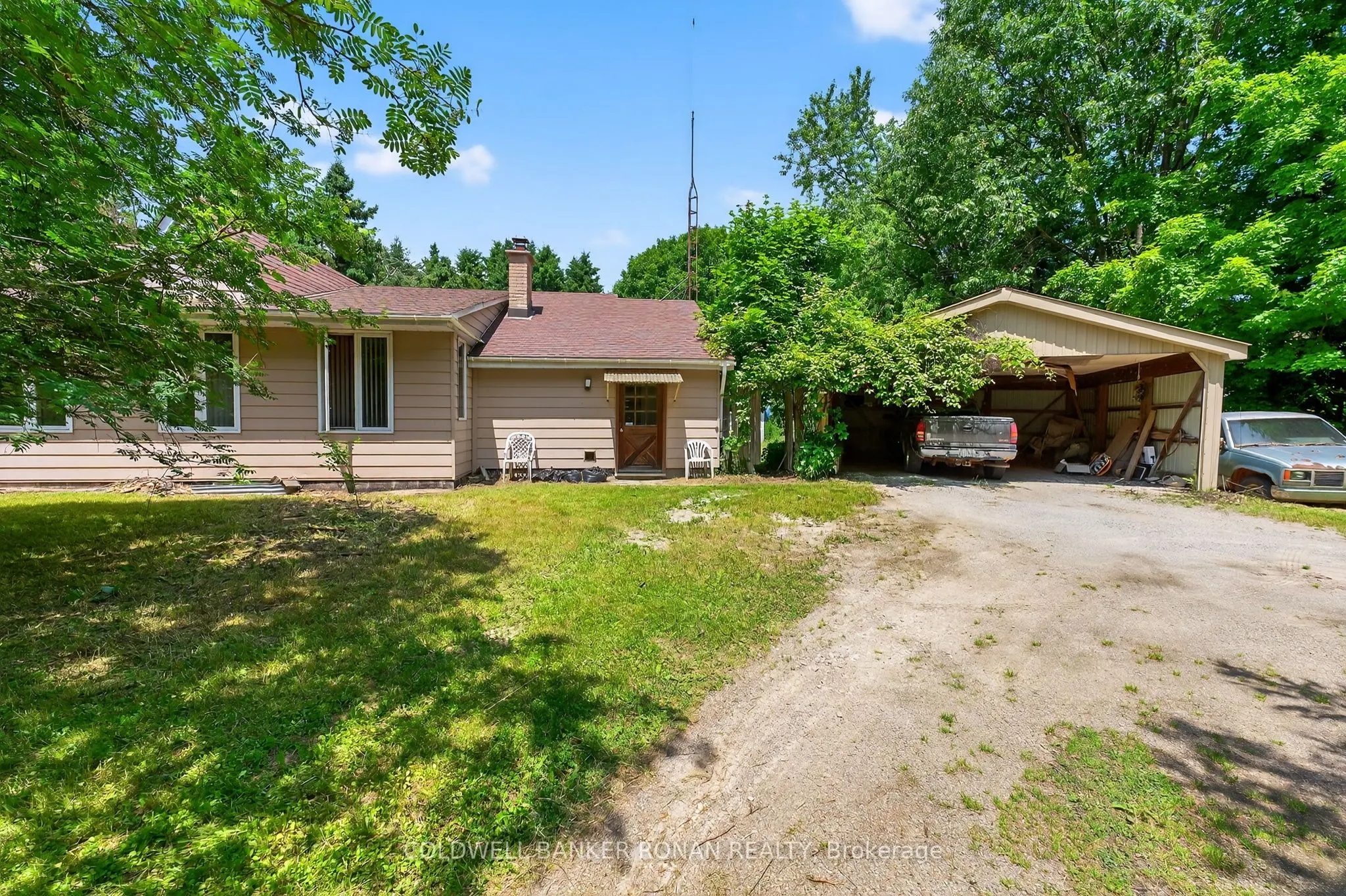 388055 Mono Center Road