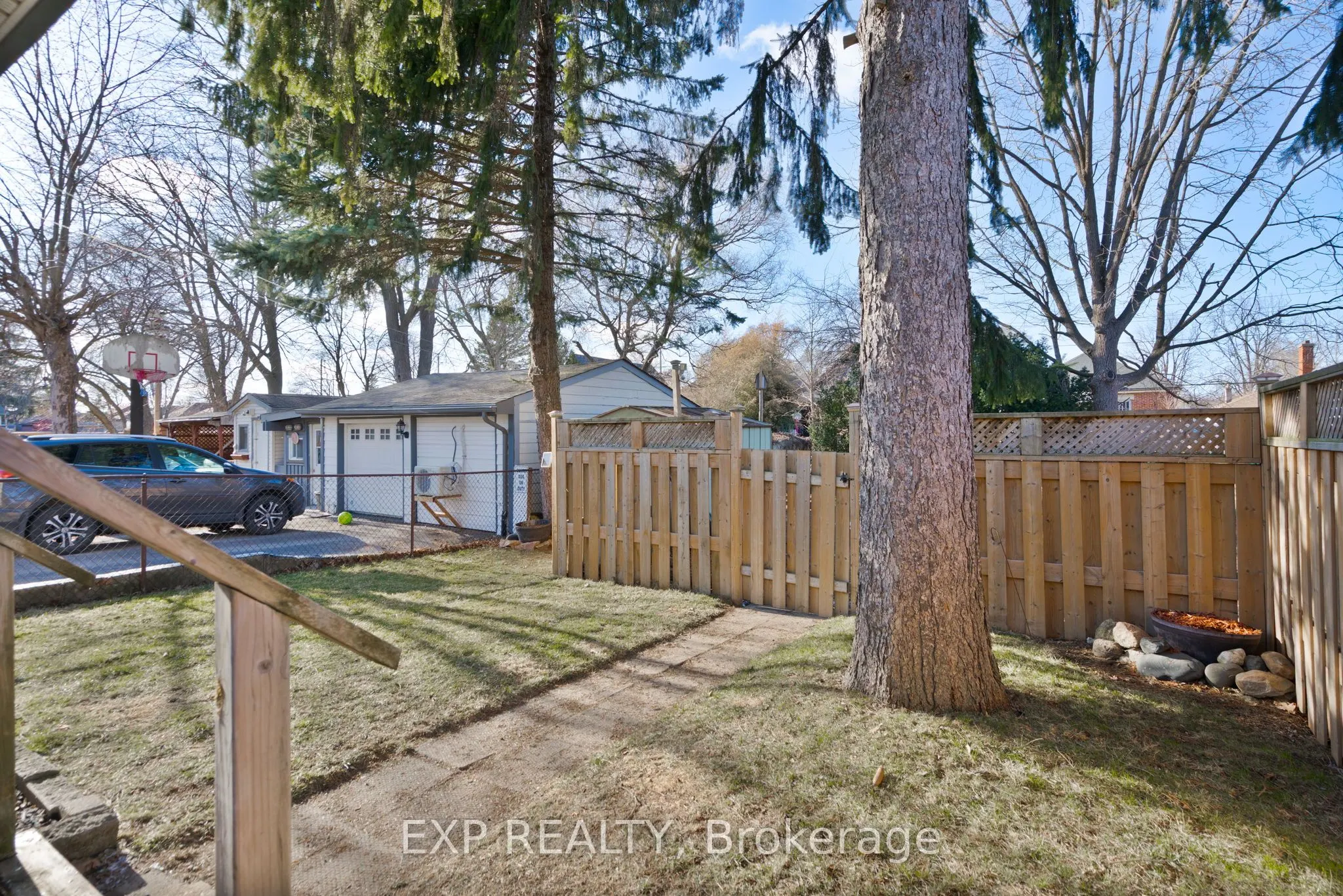 60 Beattie Avenue