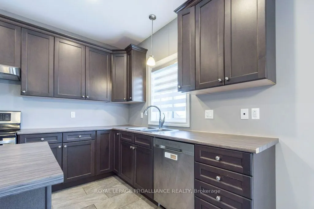 40 Cottonwood Drive