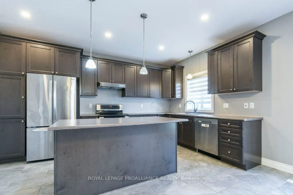 40 Cottonwood Drive
