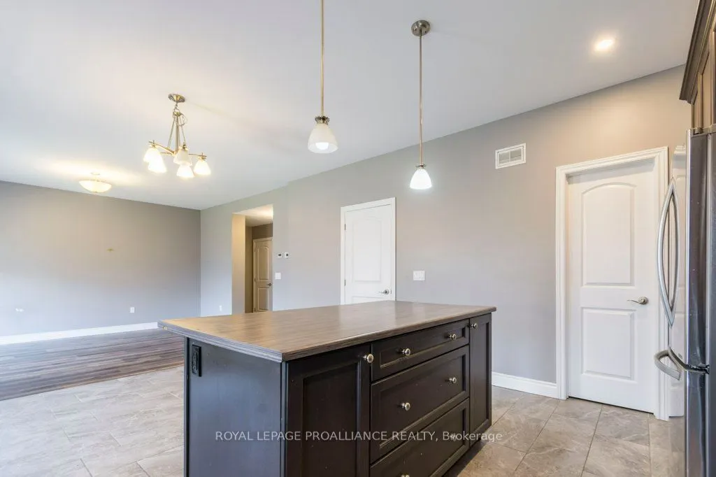 40 Cottonwood Drive
