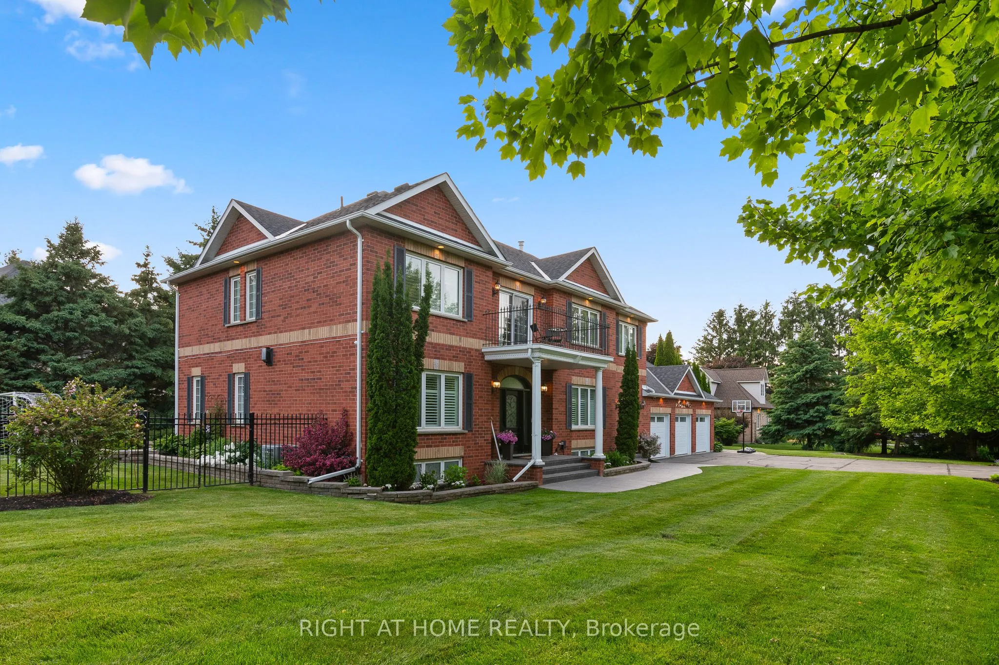 1 Pineview Road
