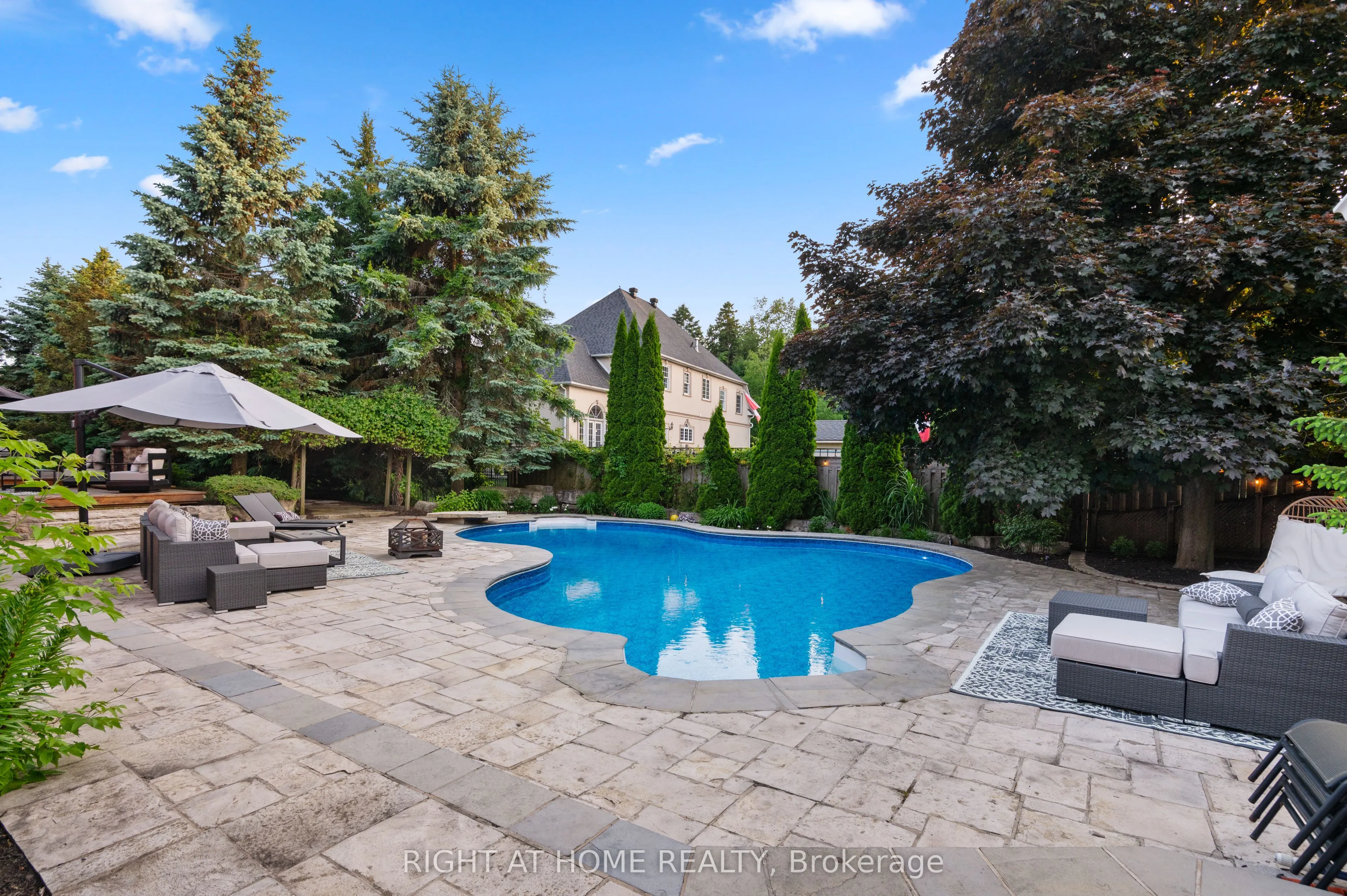 1 Pineview Road
