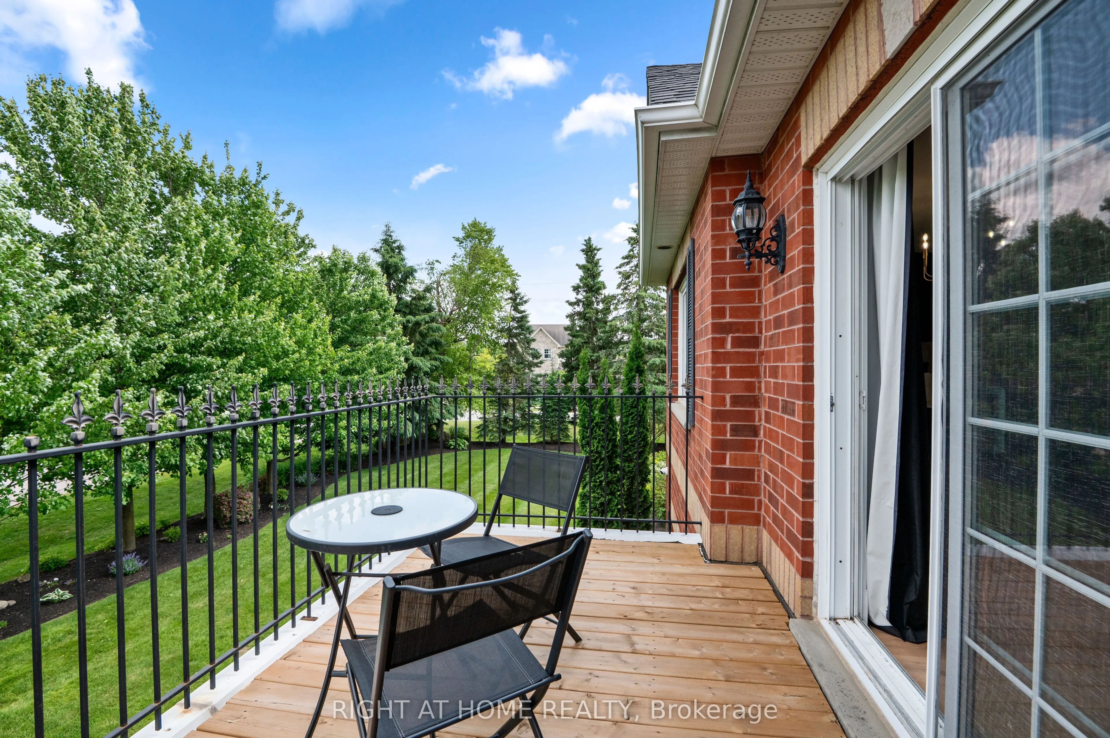 1 Pineview Road