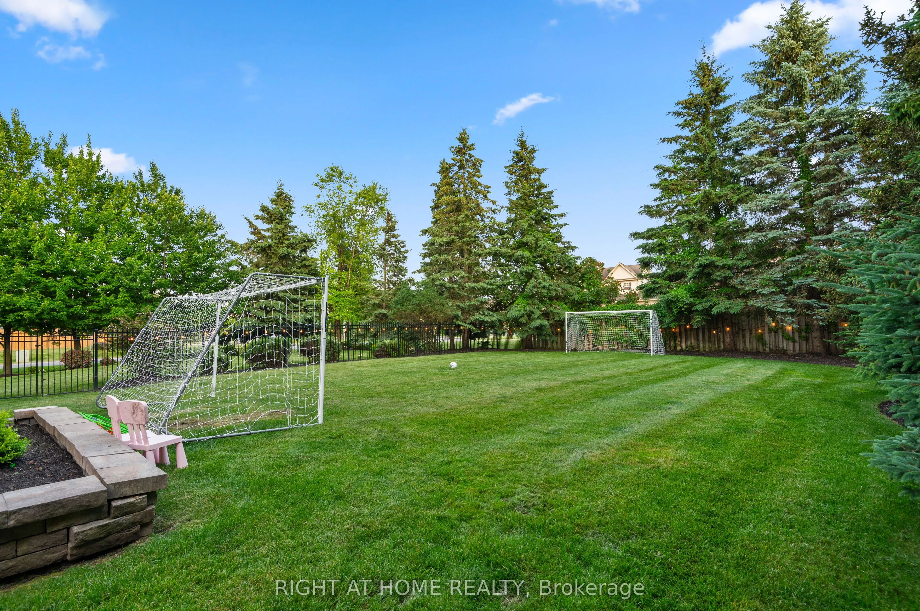 1 Pineview Road