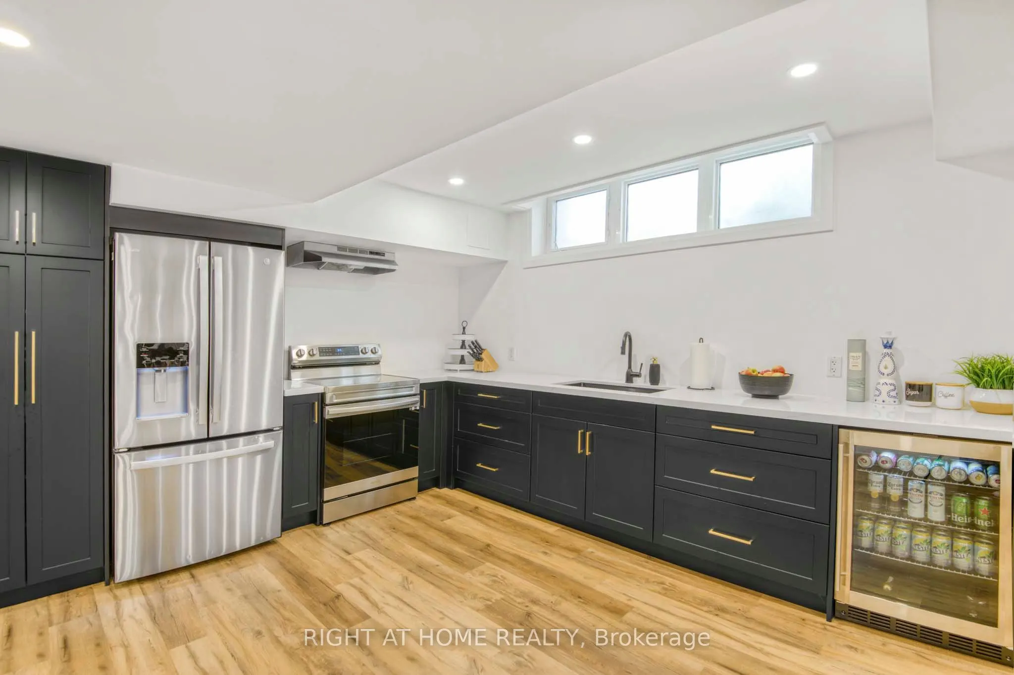 1 Pineview Road