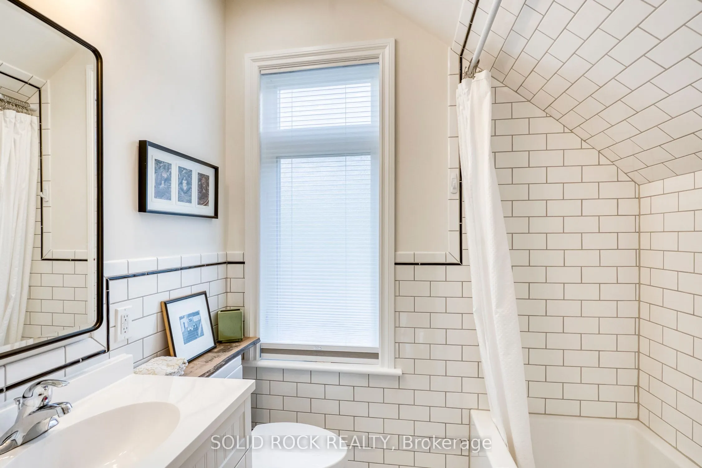 33A and 33B Napoleon Street