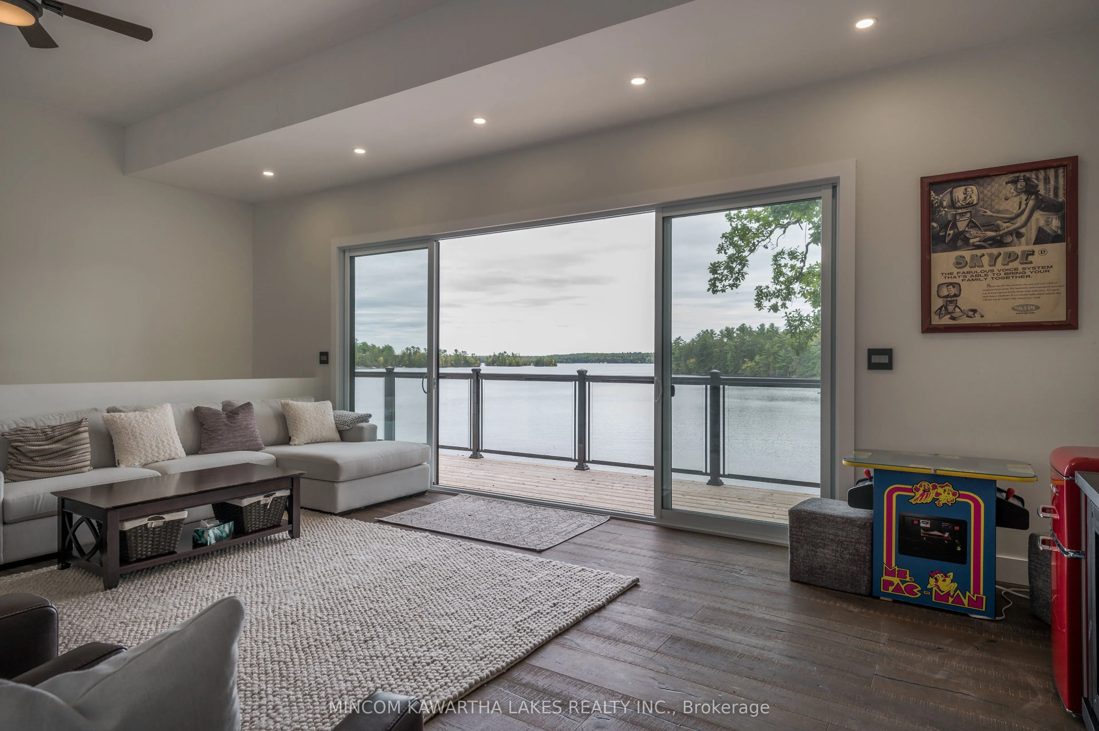 1416 Northey's Bay Road