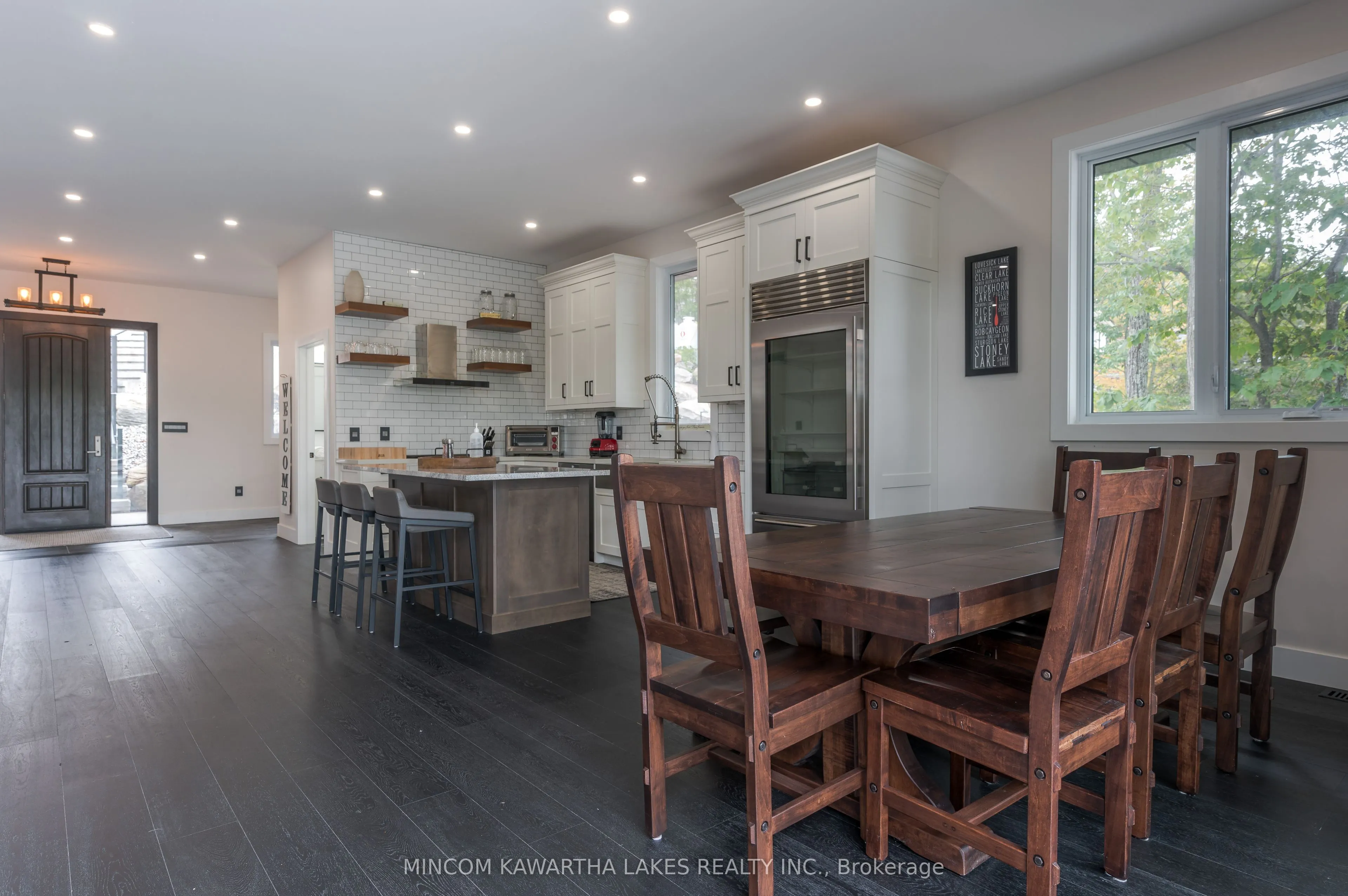 1416 Northey's Bay Road
