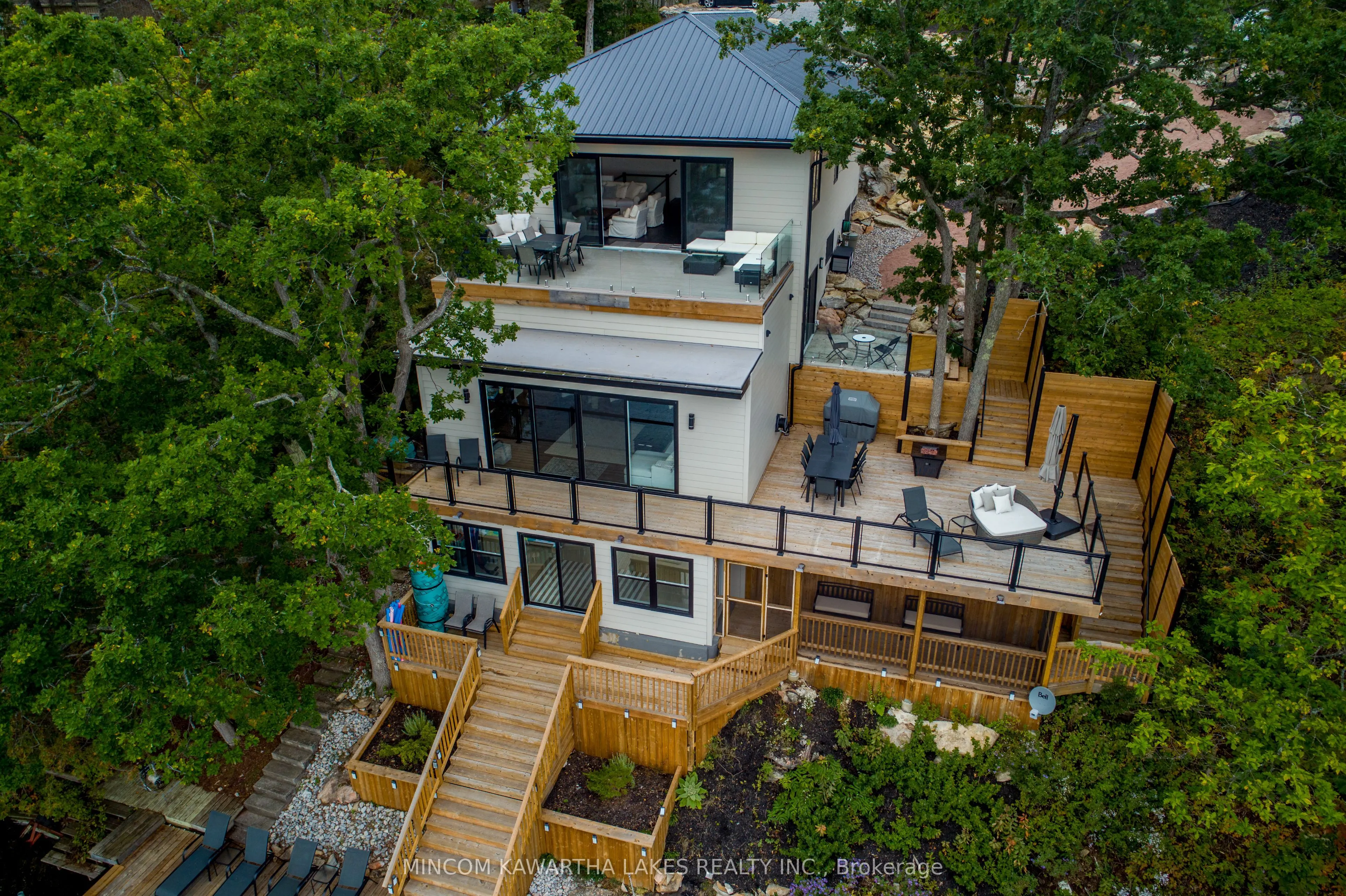 1416 Northey's Bay Road
