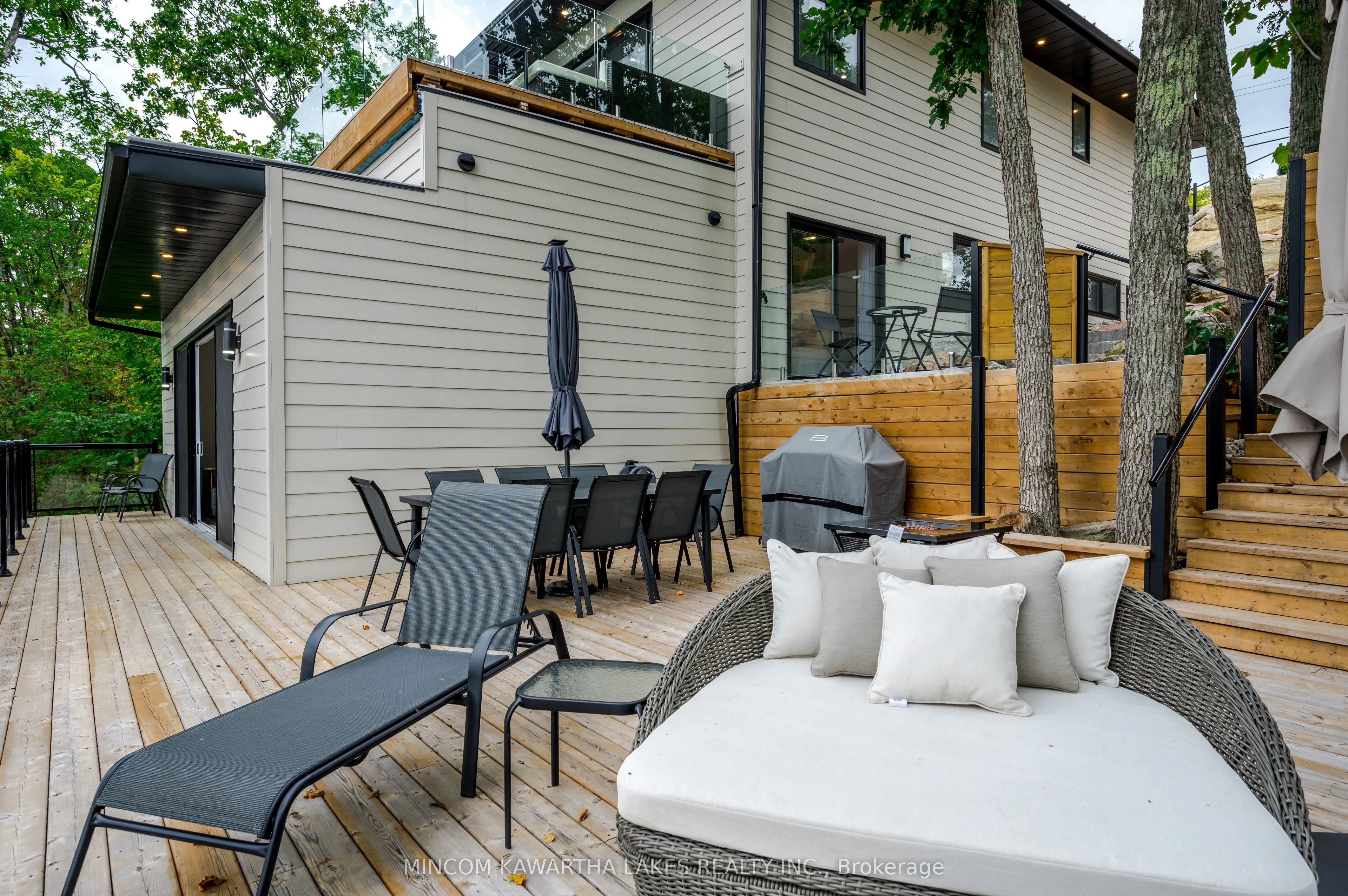 1416 Northey's Bay Road
