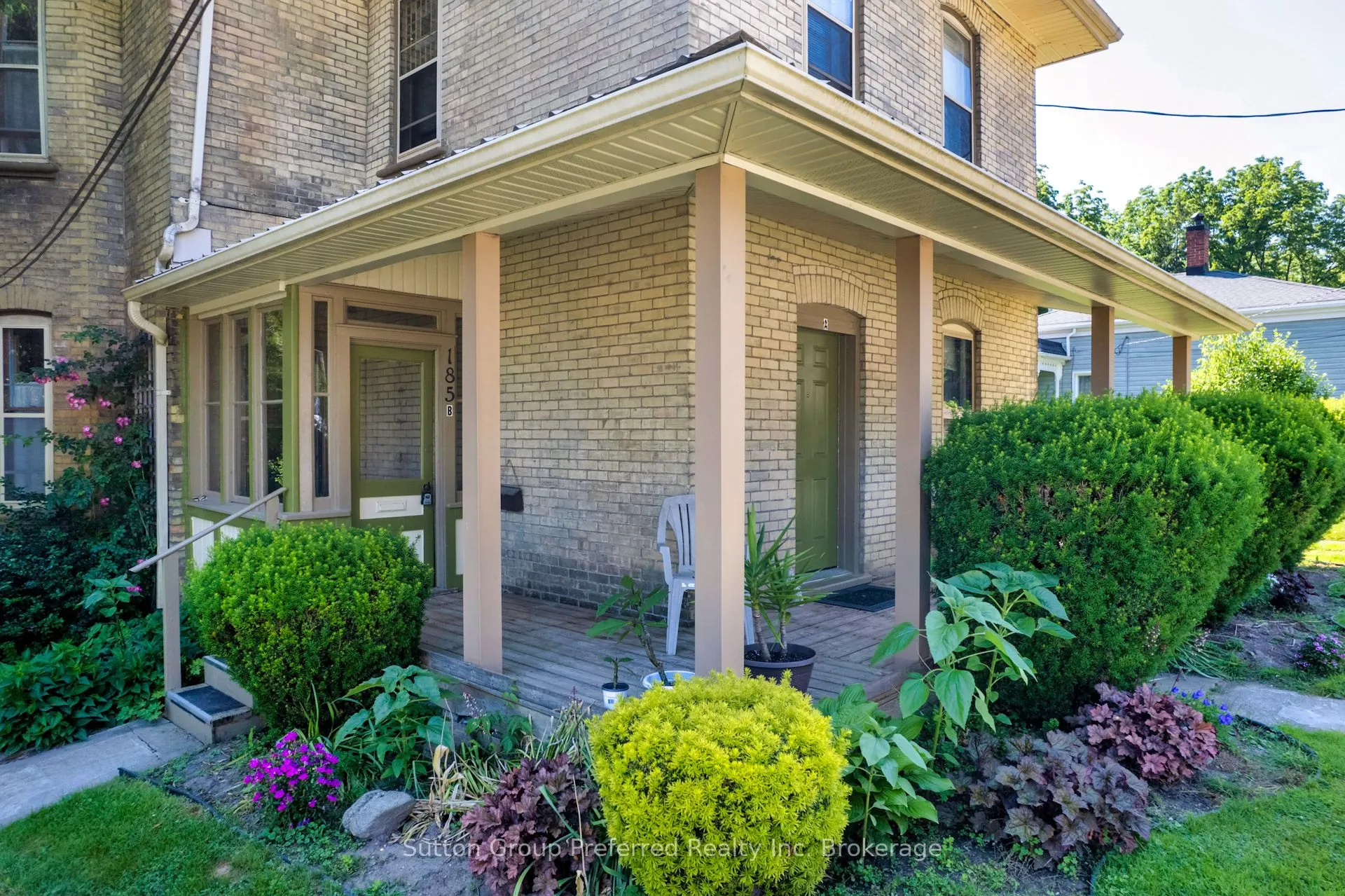185 John Street