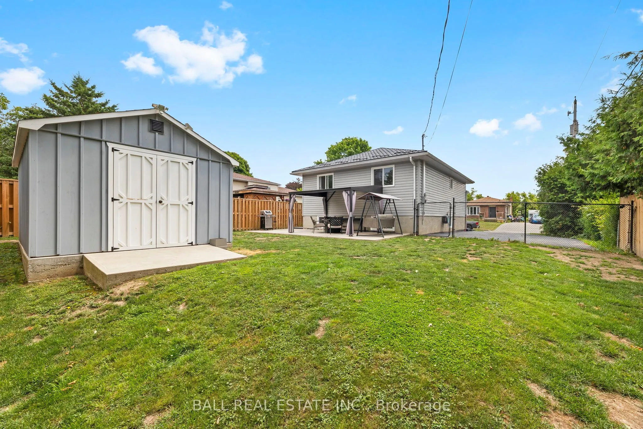 2 Hazel Street
