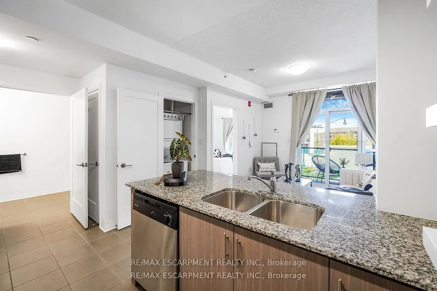 10 Concord Place, #222