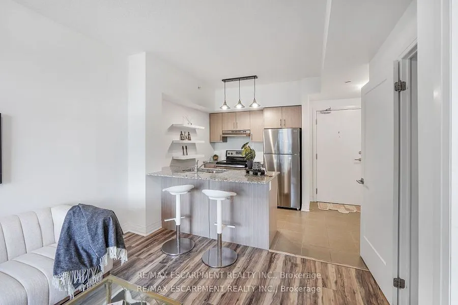 10 Concord Place, #222