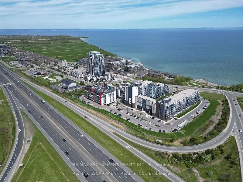 10 Concord Place, #222