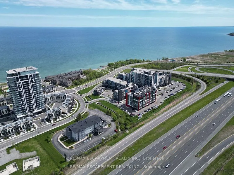 10 Concord Place, #222