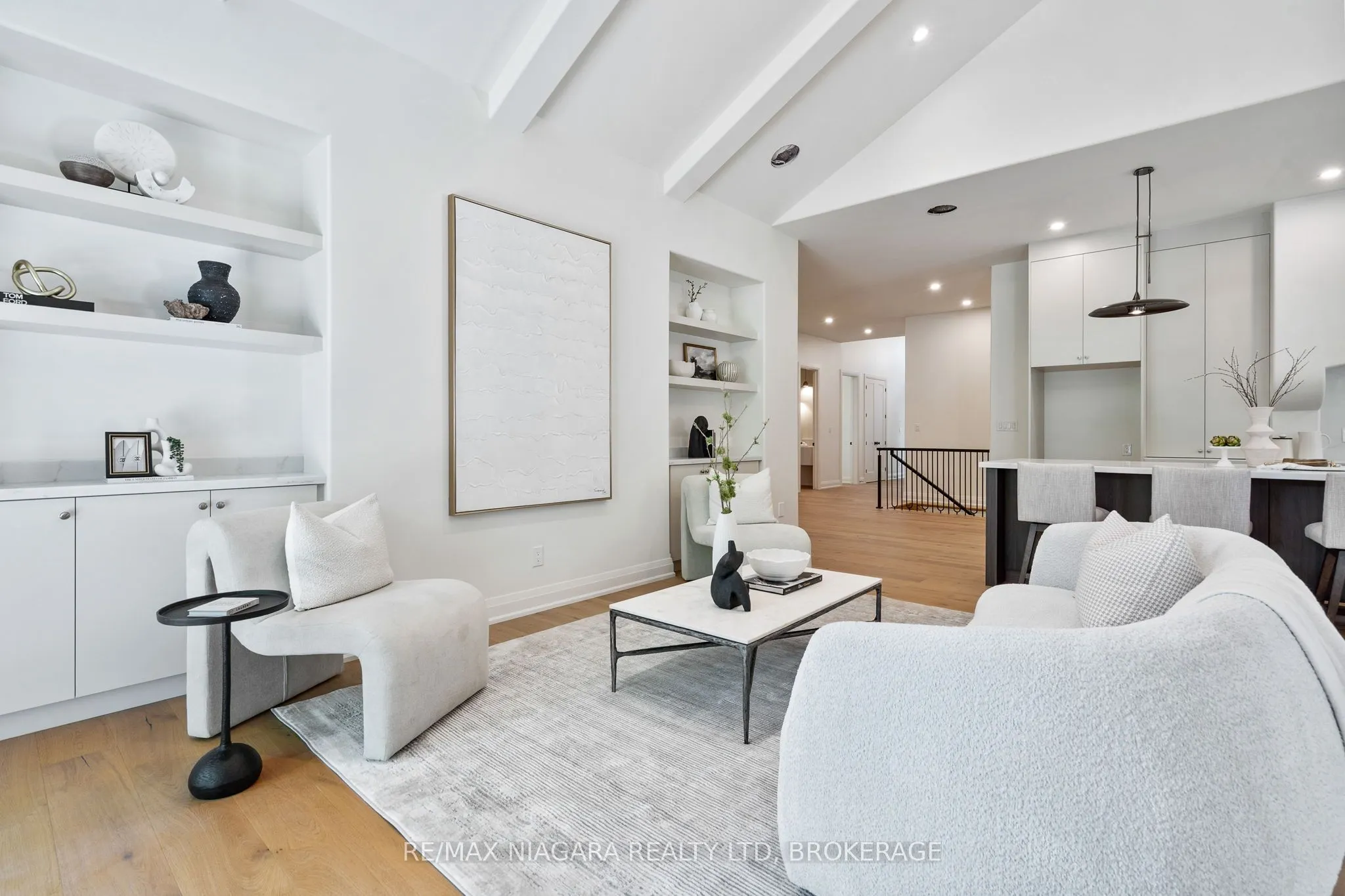 7 Circle Street