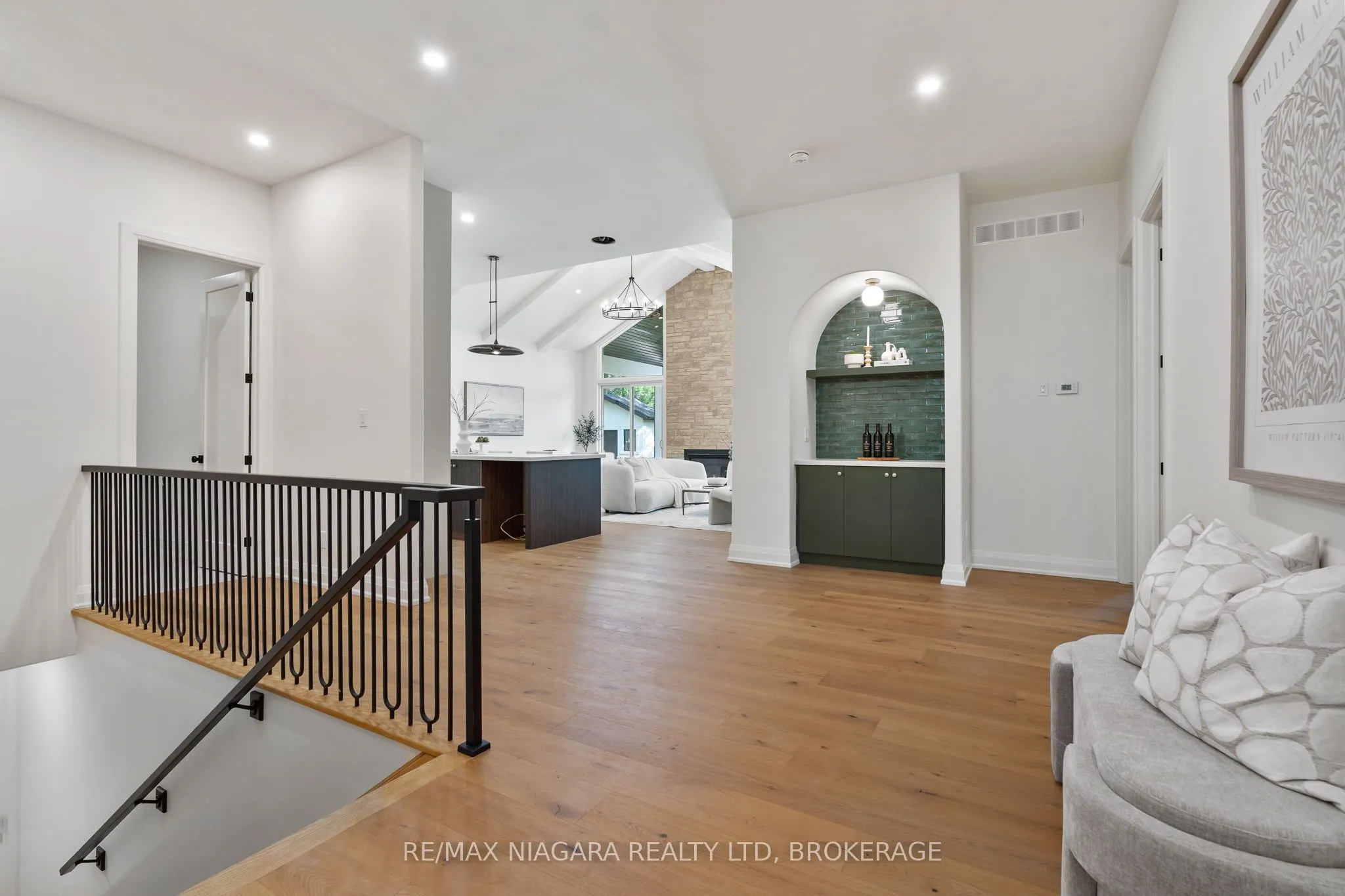 7 Circle Street