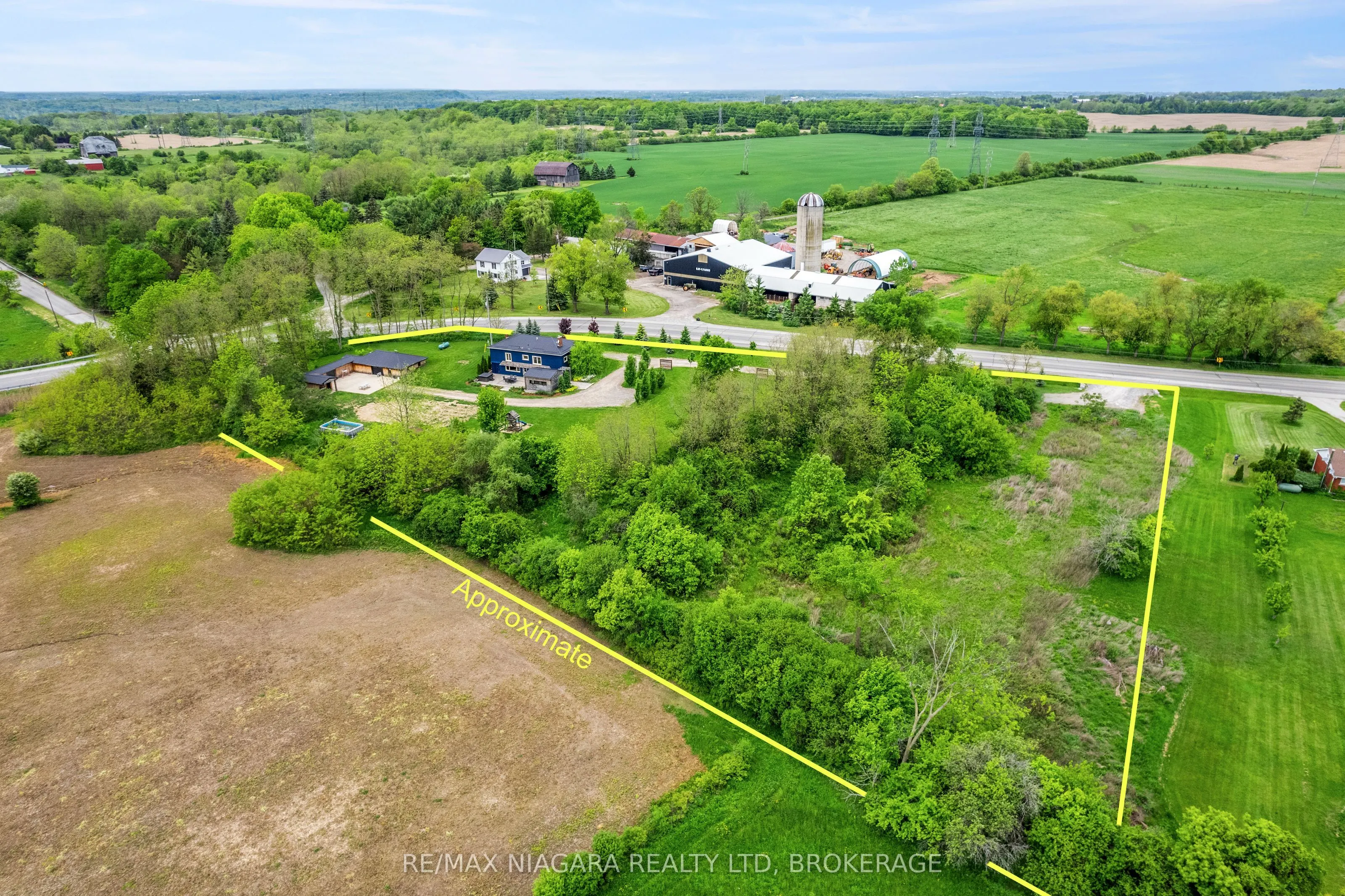 2636 Merrittville Highway