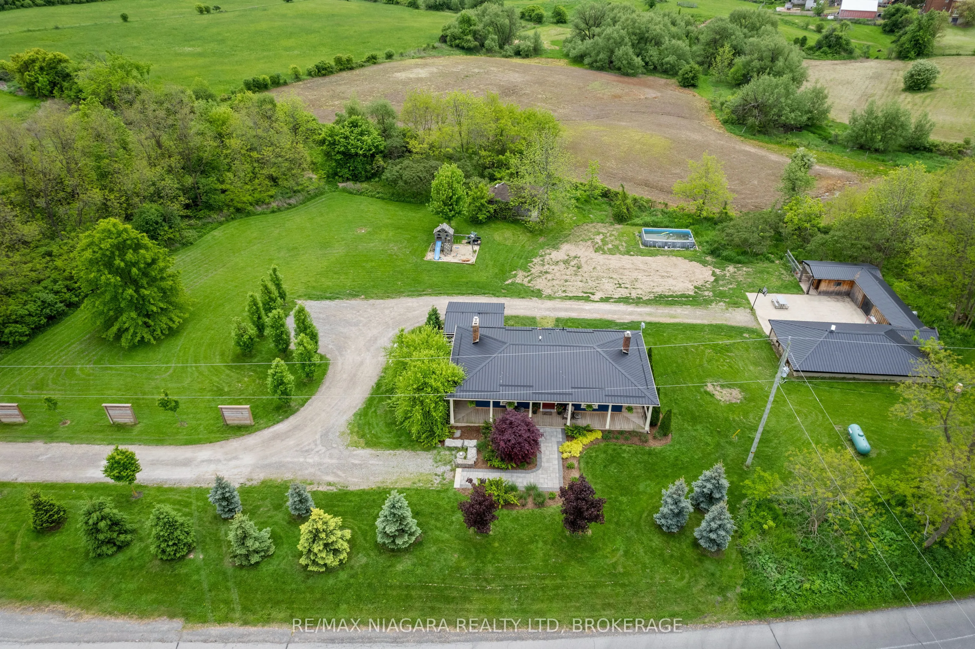2636 Merrittville Highway