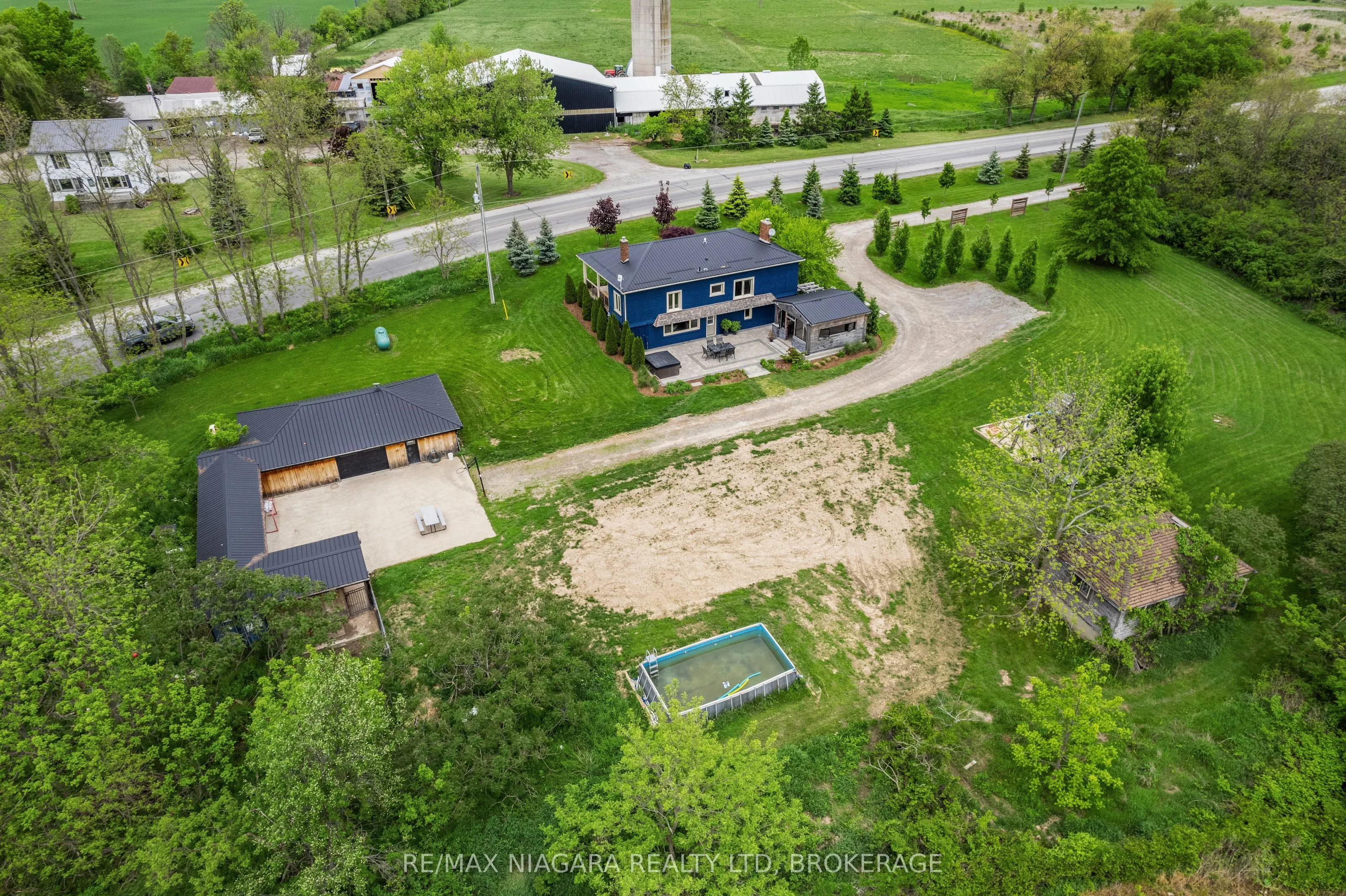 2636 Merrittville Highway