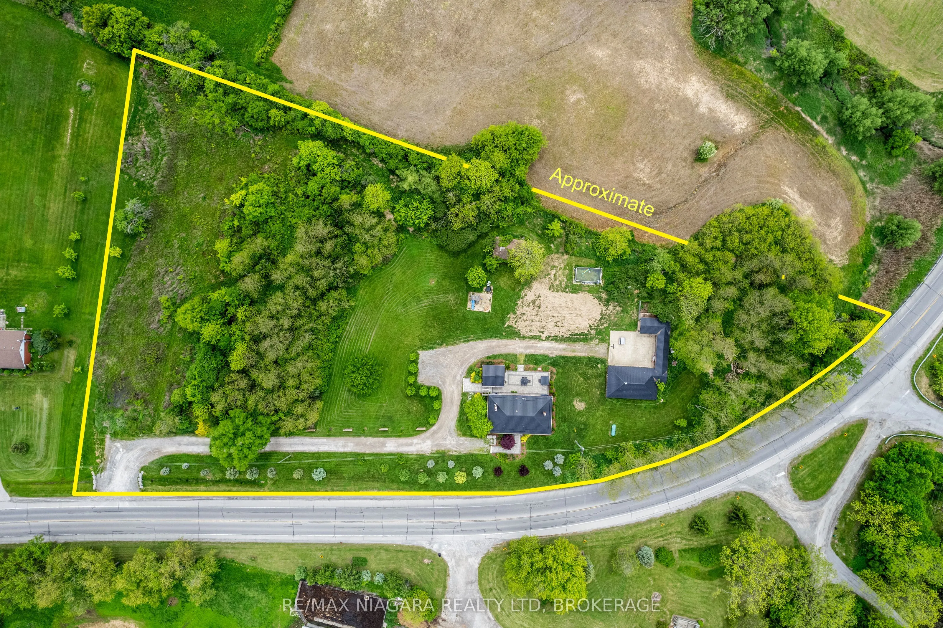 2636 Merrittville Highway