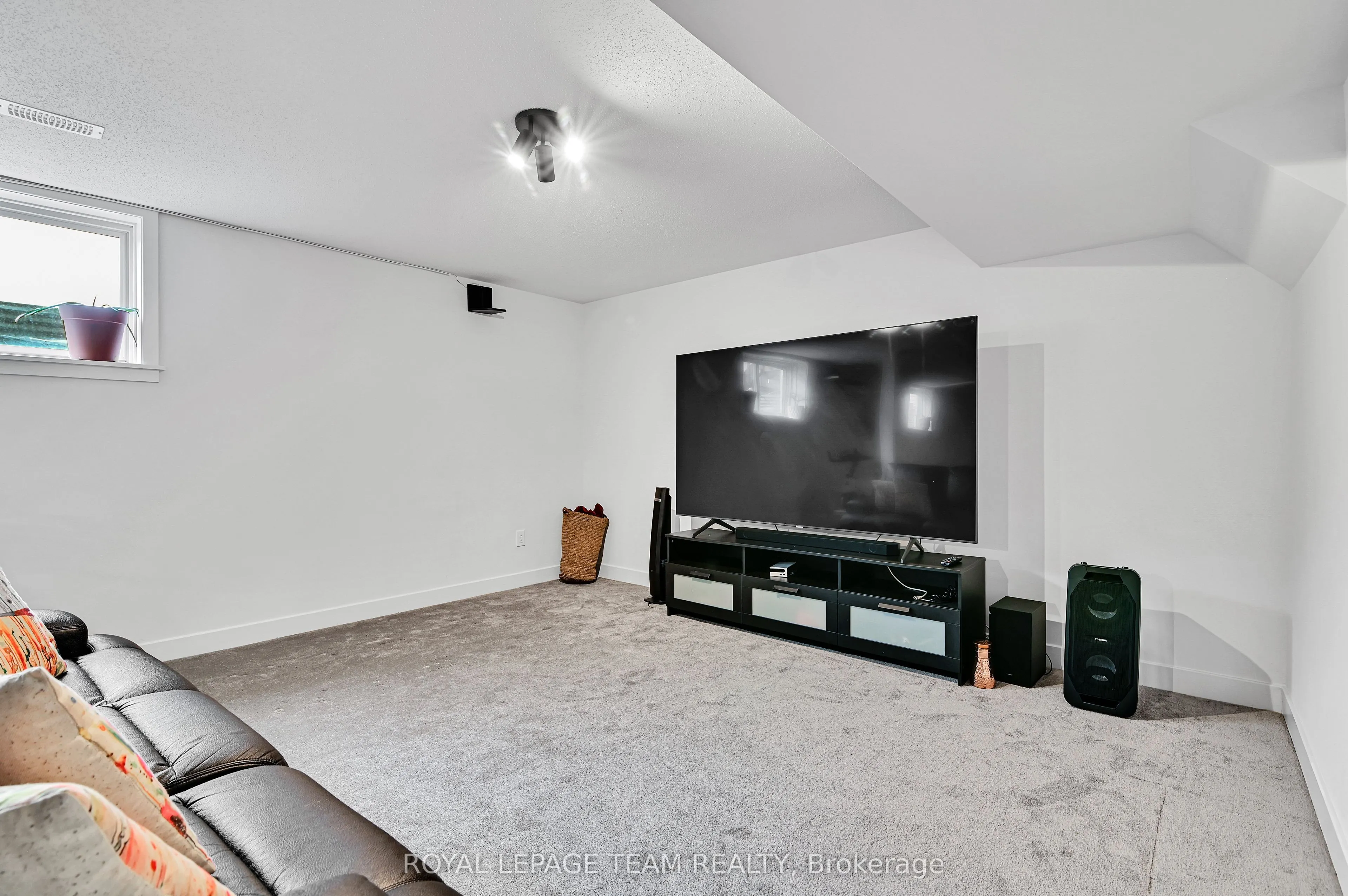 202 Zinnia Way