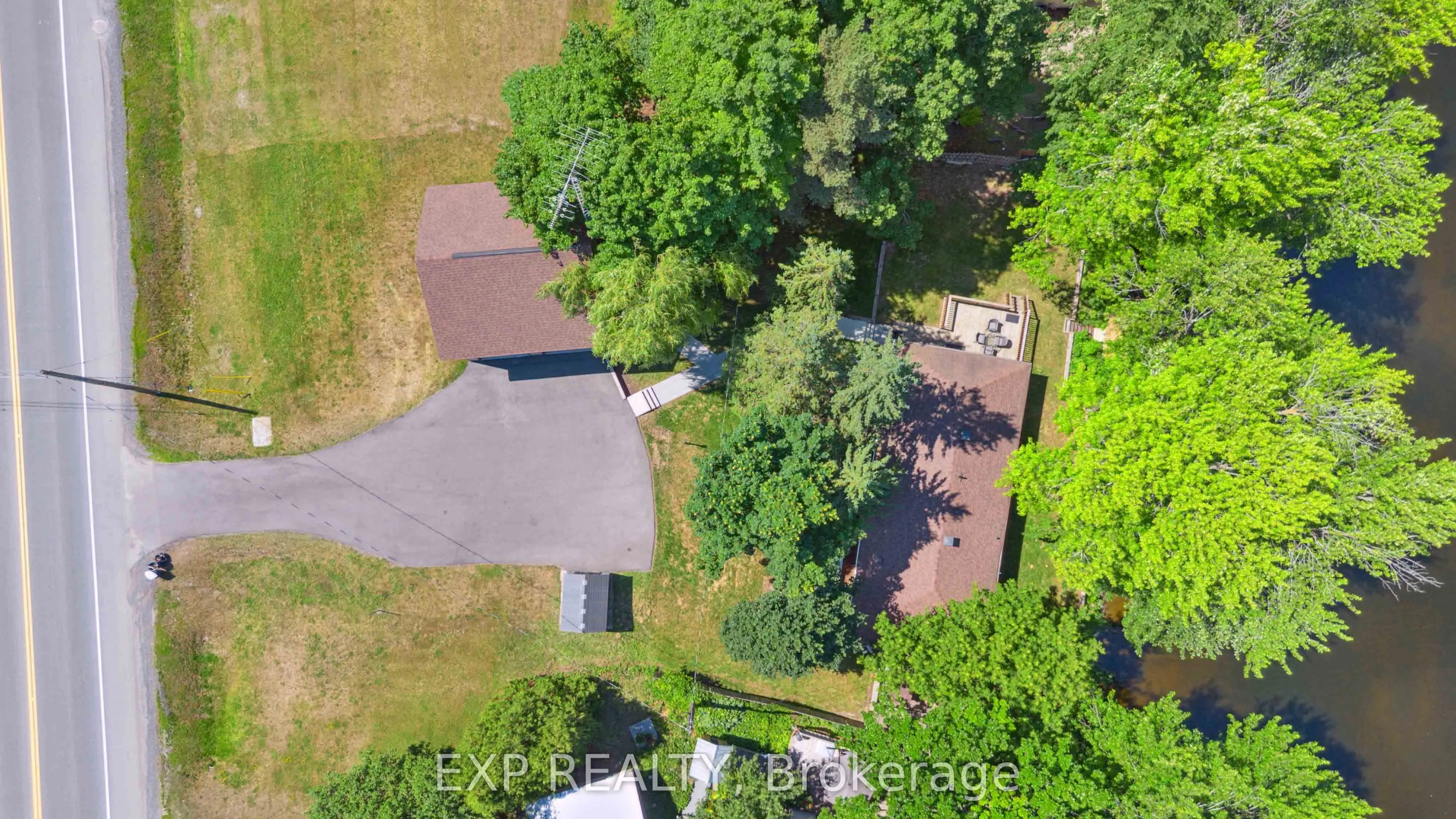 4229 RIDEAU VALLEY Drive