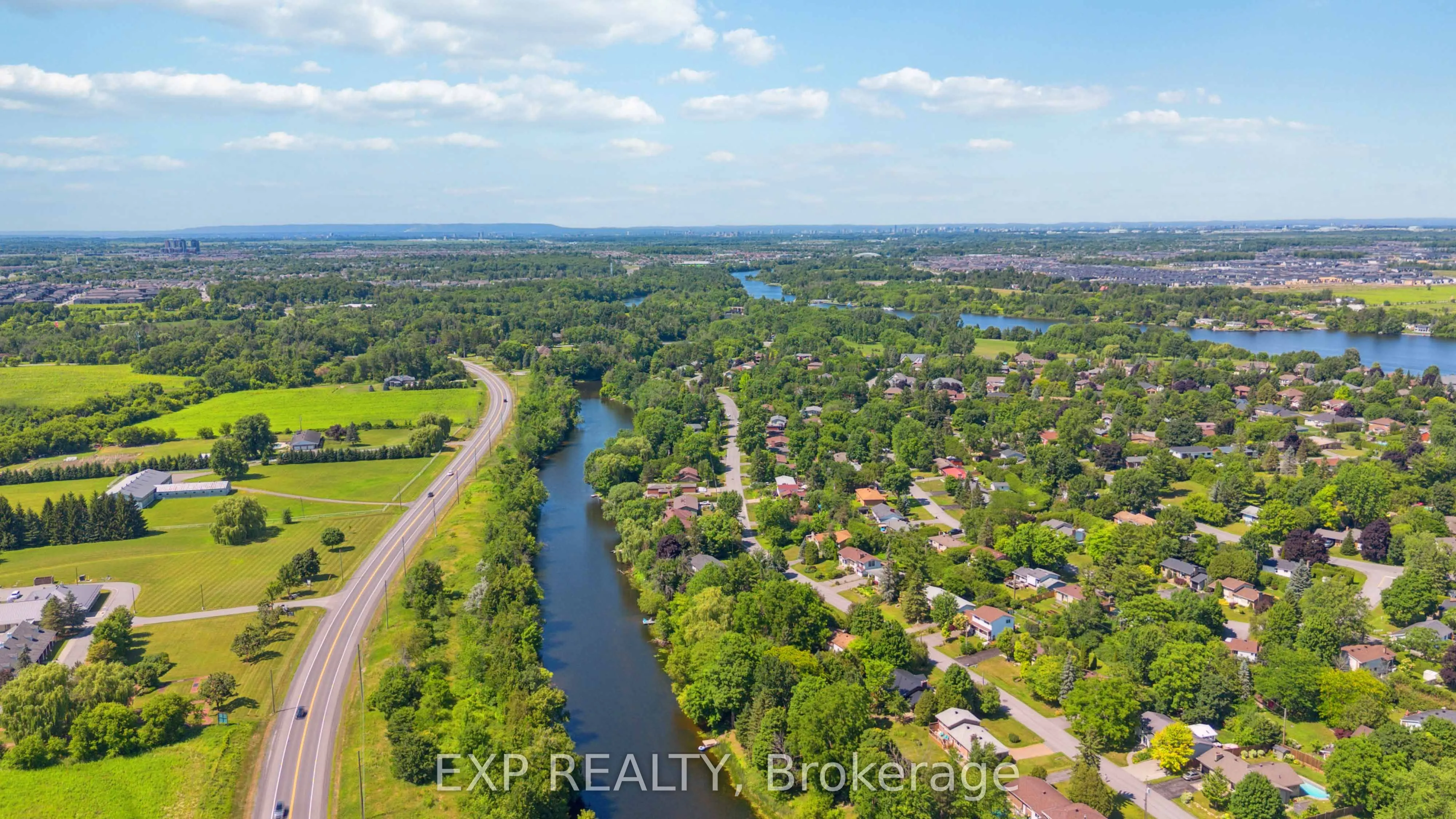 4229 RIDEAU VALLEY Drive