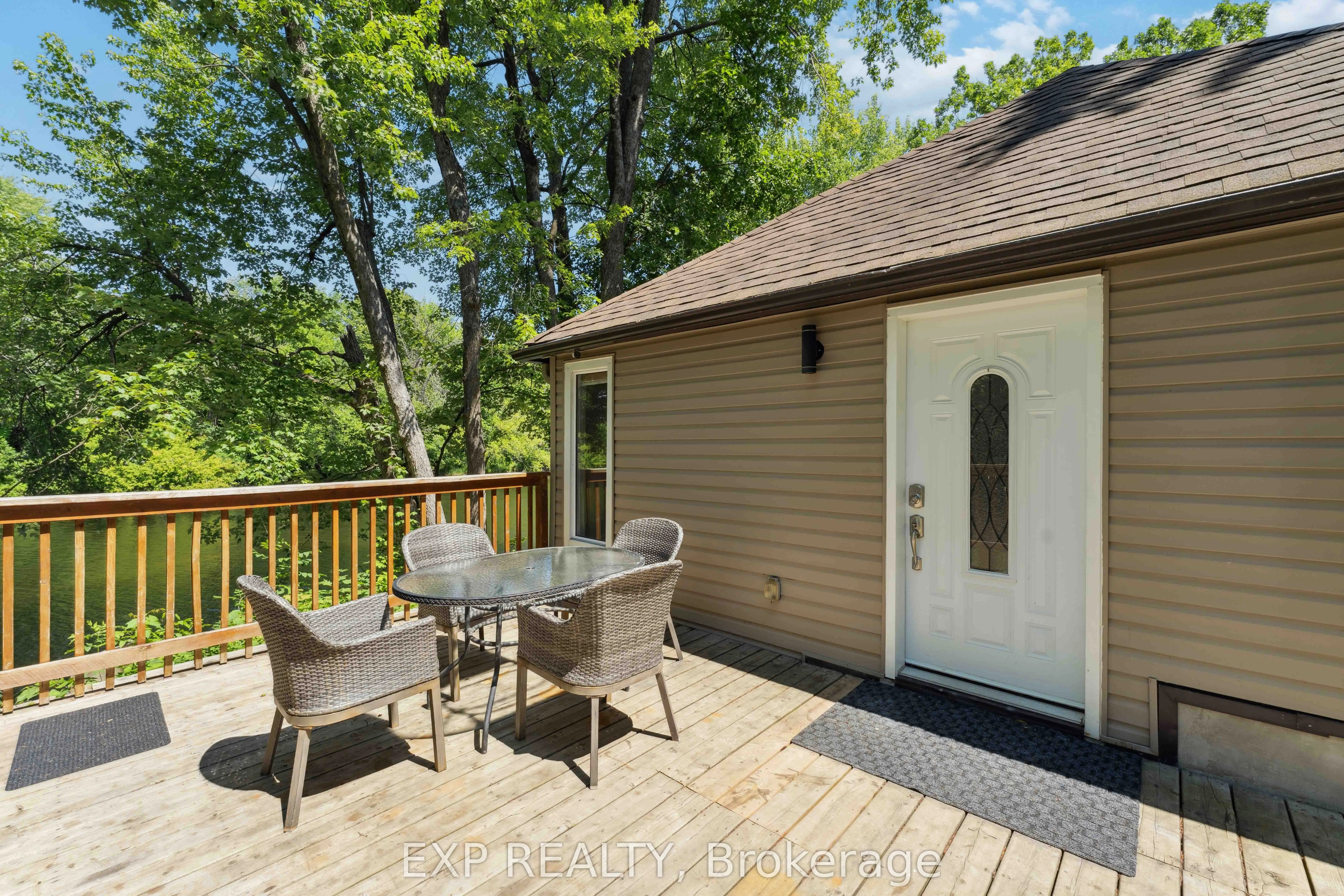 4229 RIDEAU VALLEY Drive