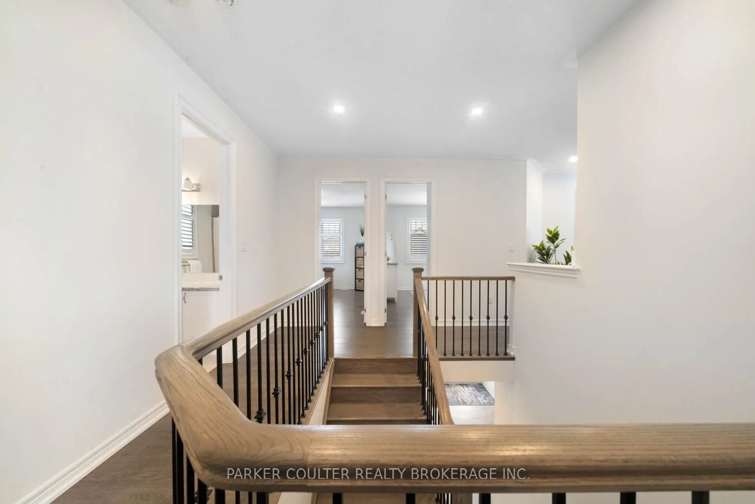 745 Gilmour Crescent