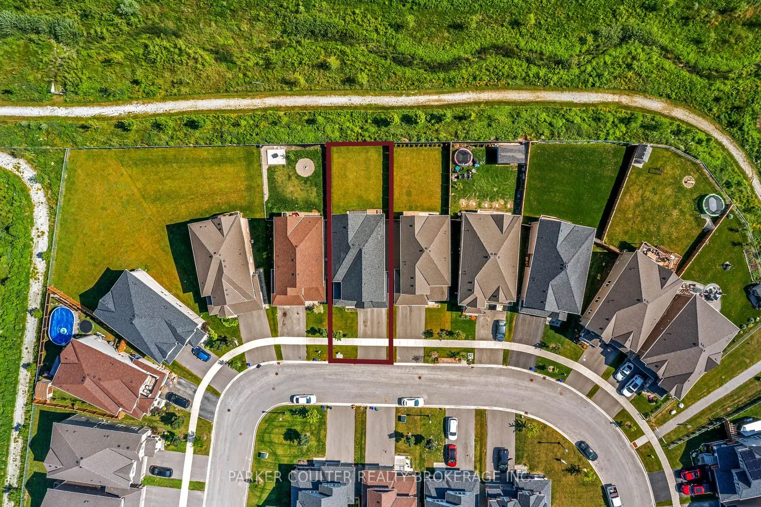 745 Gilmour Crescent