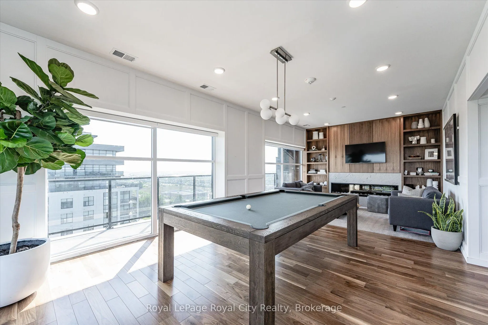 1880 Gordon Street, #1012