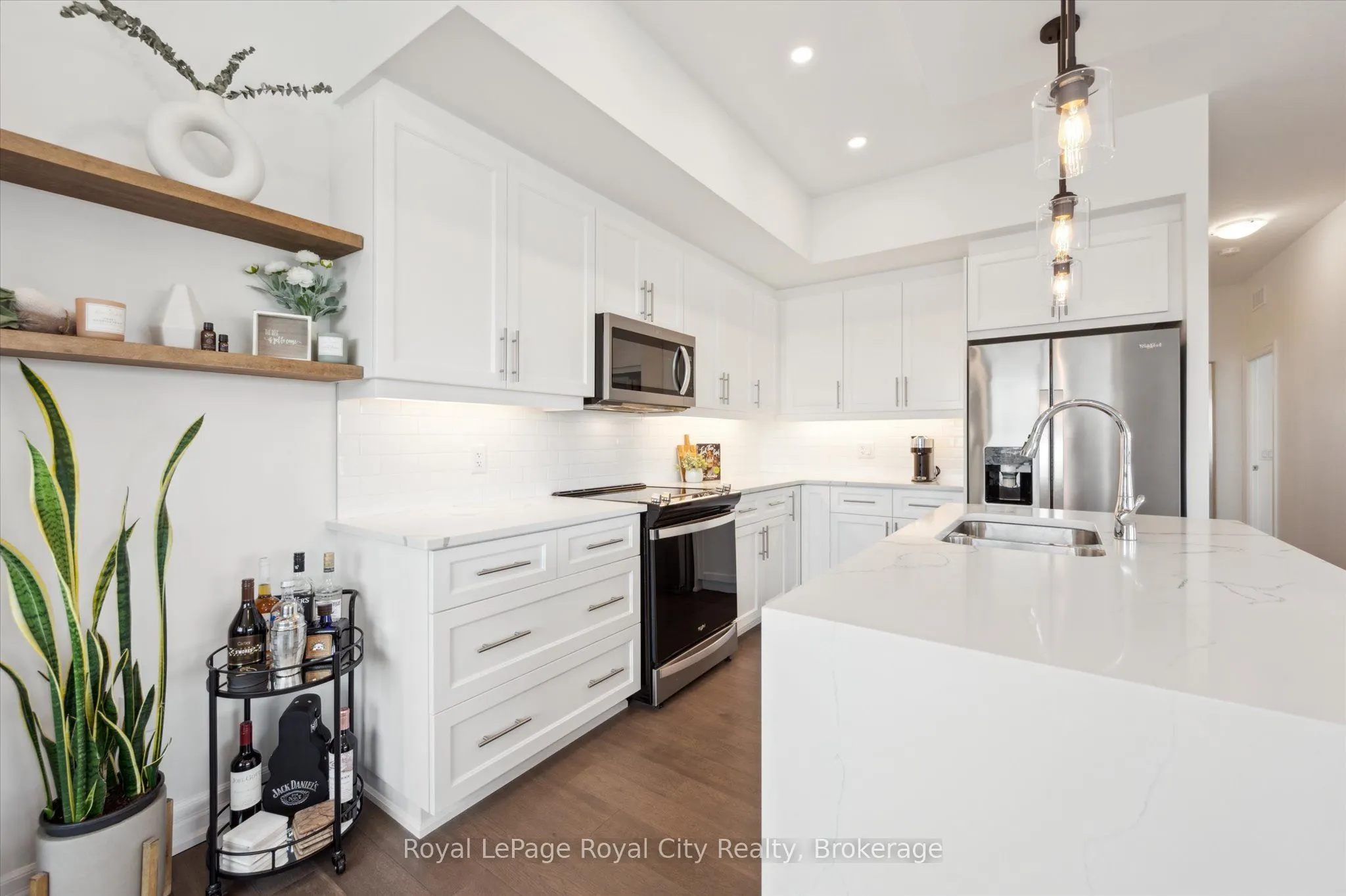 1880 Gordon Street, #1012
