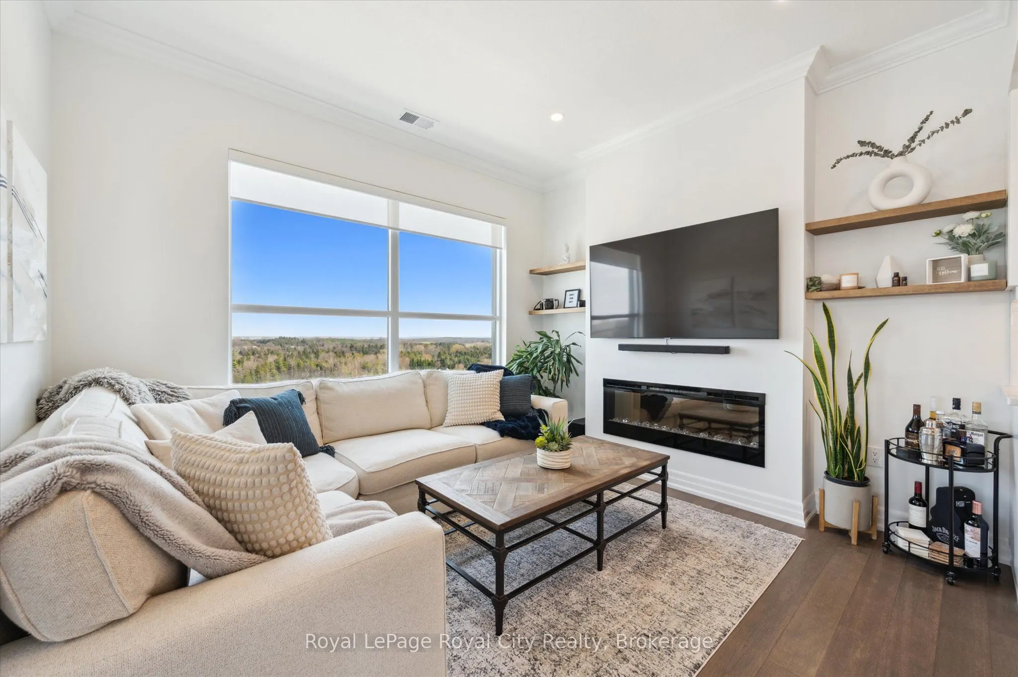 1880 Gordon Street, #1012